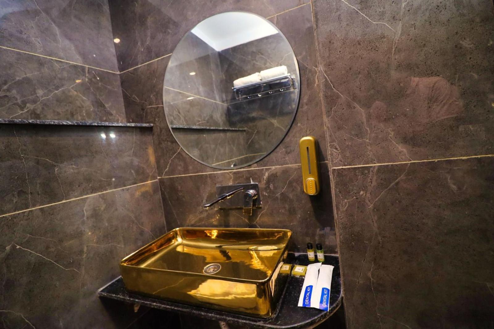 The Casa Hamilton, Centre Hotel 4*