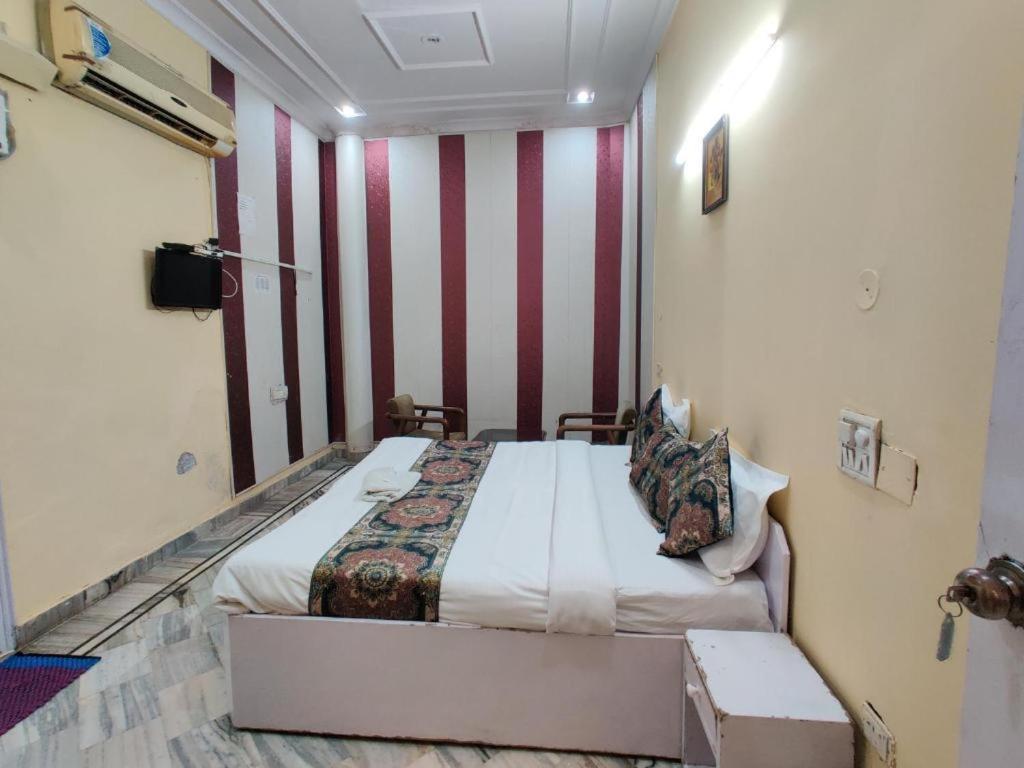 Hotel Haridarshan 50 Footsteps From Golden Temple Amritsar