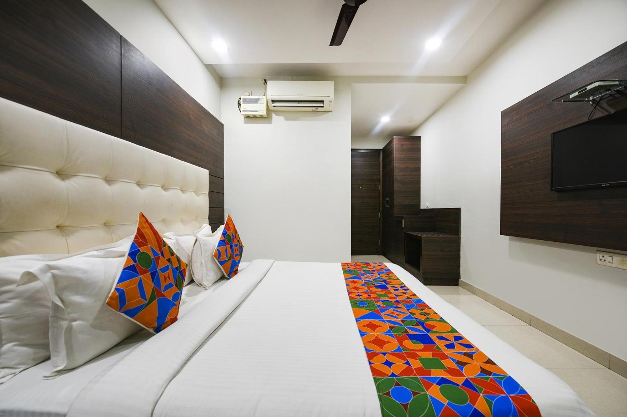 Hotel Fabhotel Kk Continental 50 Meter From Railway Station - Amritsar