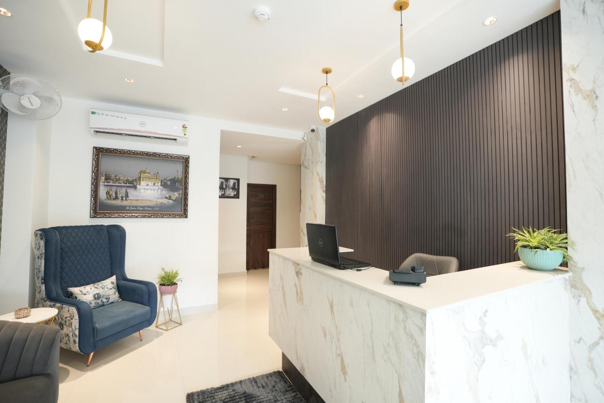 One Earth Elegant Hotel 4*