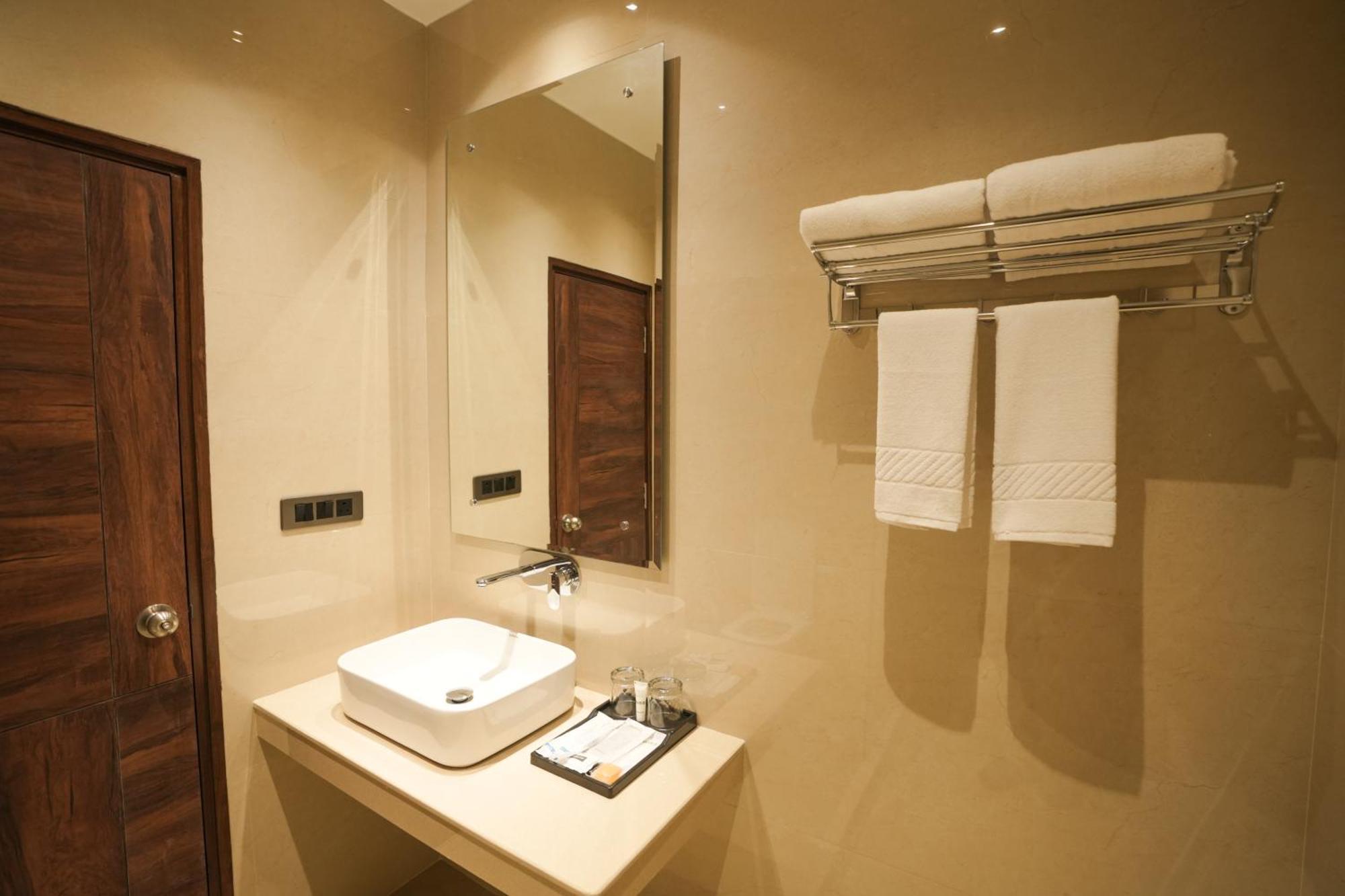 One Earth Elegant 4* Amritsar