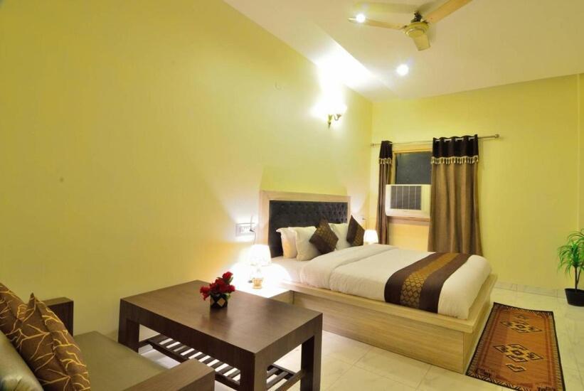 Kumar Elite Punjab Hotel 3*