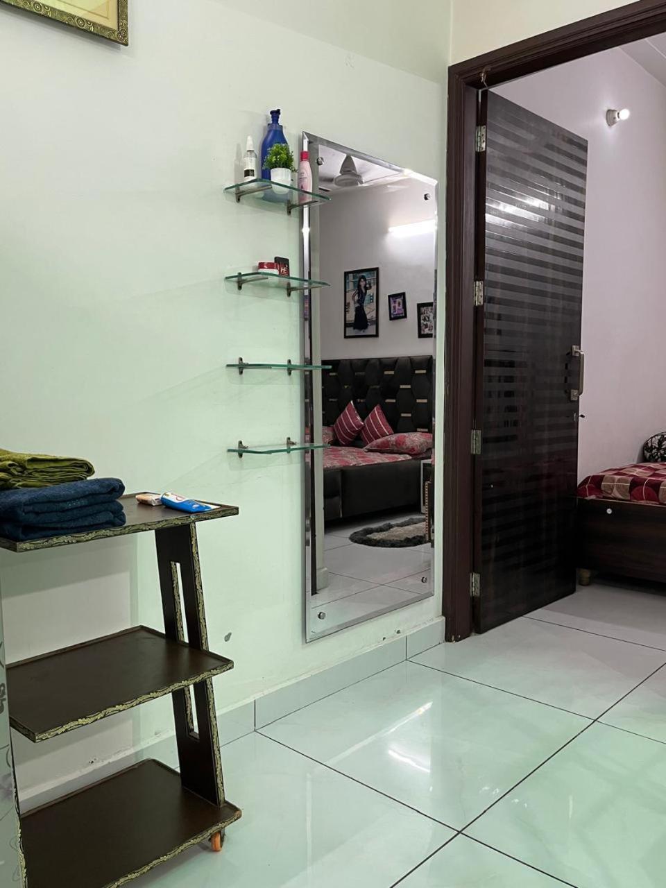 Apartment Krishna Niwas Hl-177 *