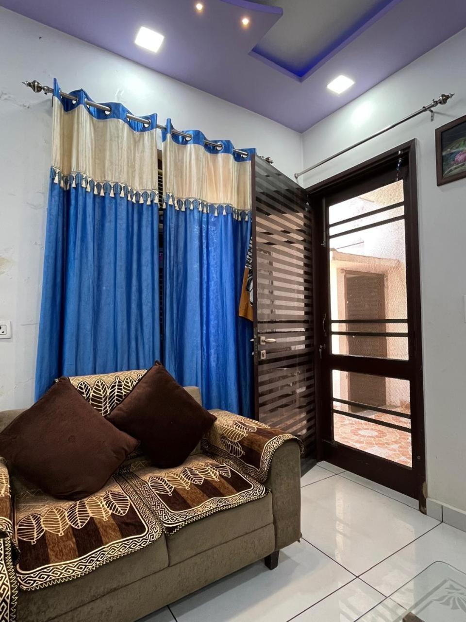 Krishna Niwas Hl-177 * Amritsar