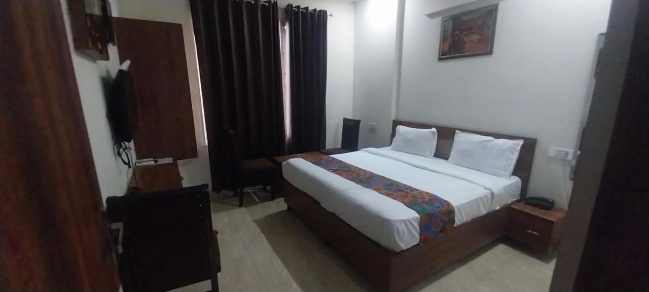 Kd Near Jallianwala Bagh Hotel 3*