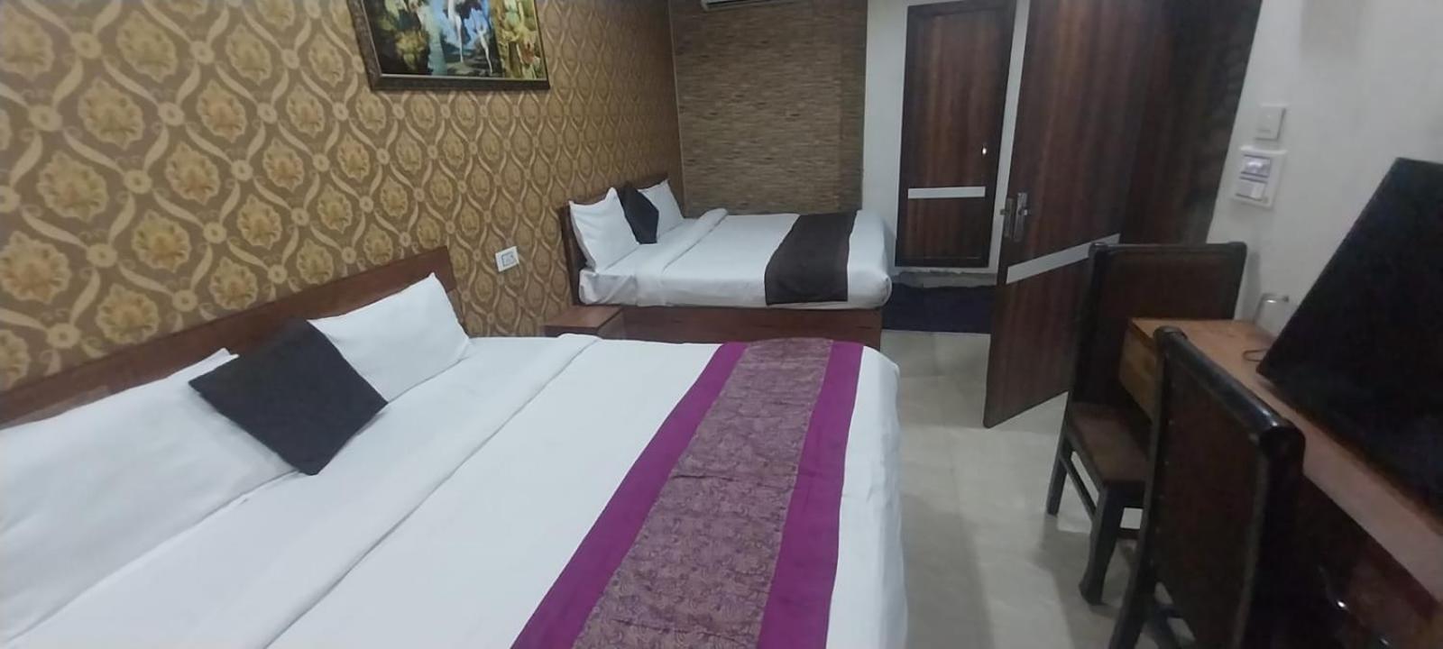 Kd Near Jallianwala Bagh 3*