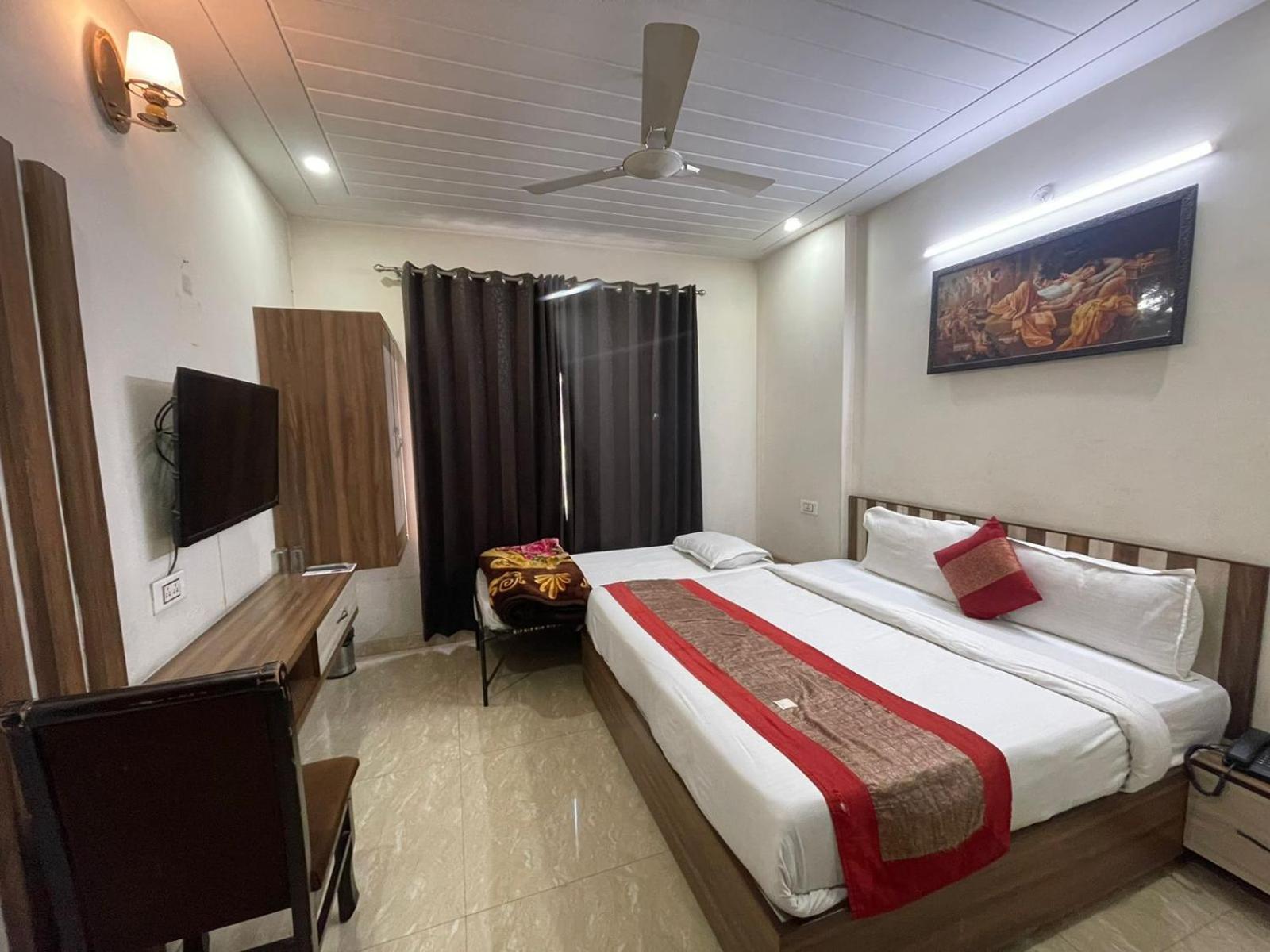 Hotel Kd Near Jallianwala Bagh