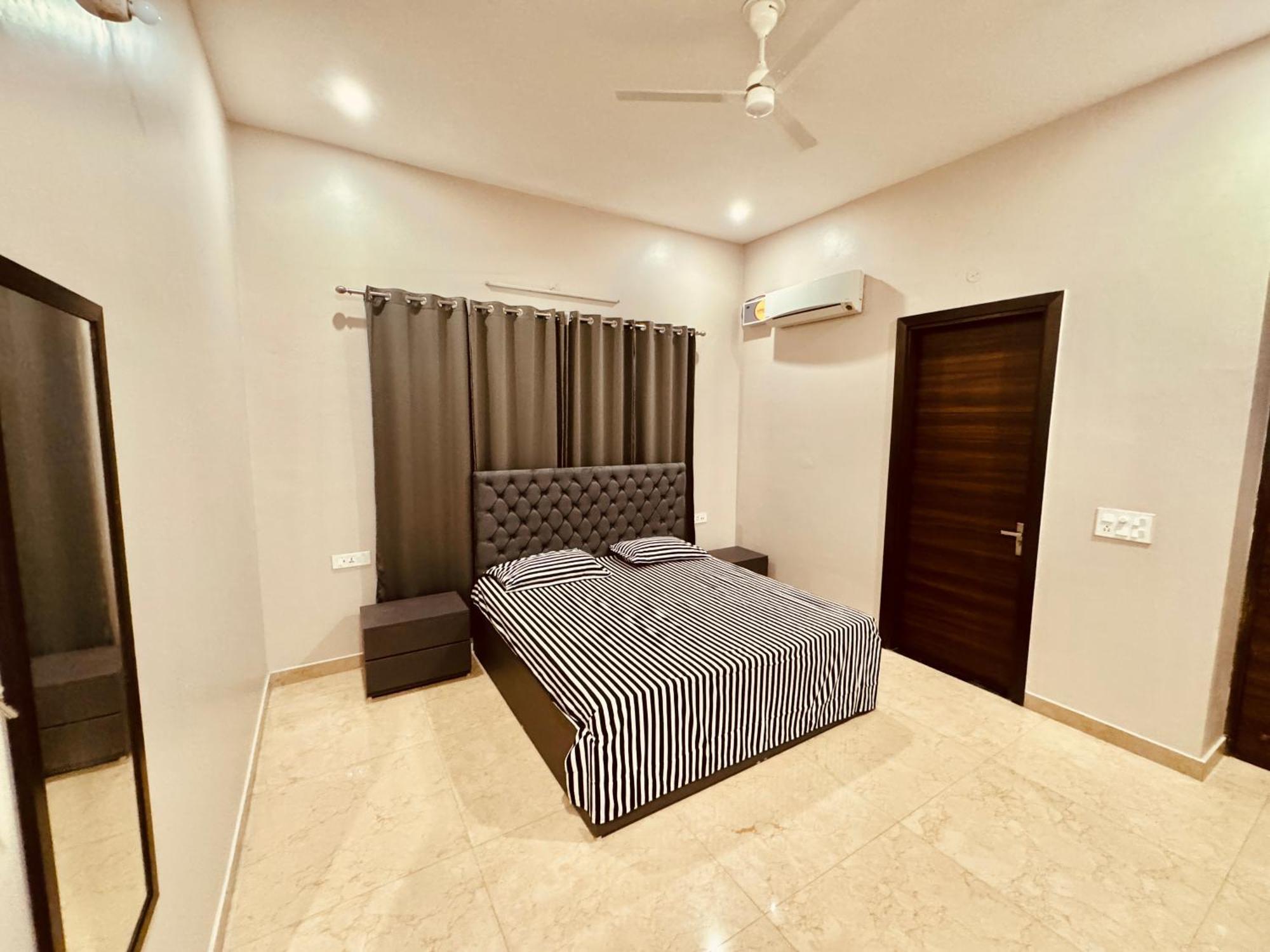 Apartment 3 Bhk - Woodstock