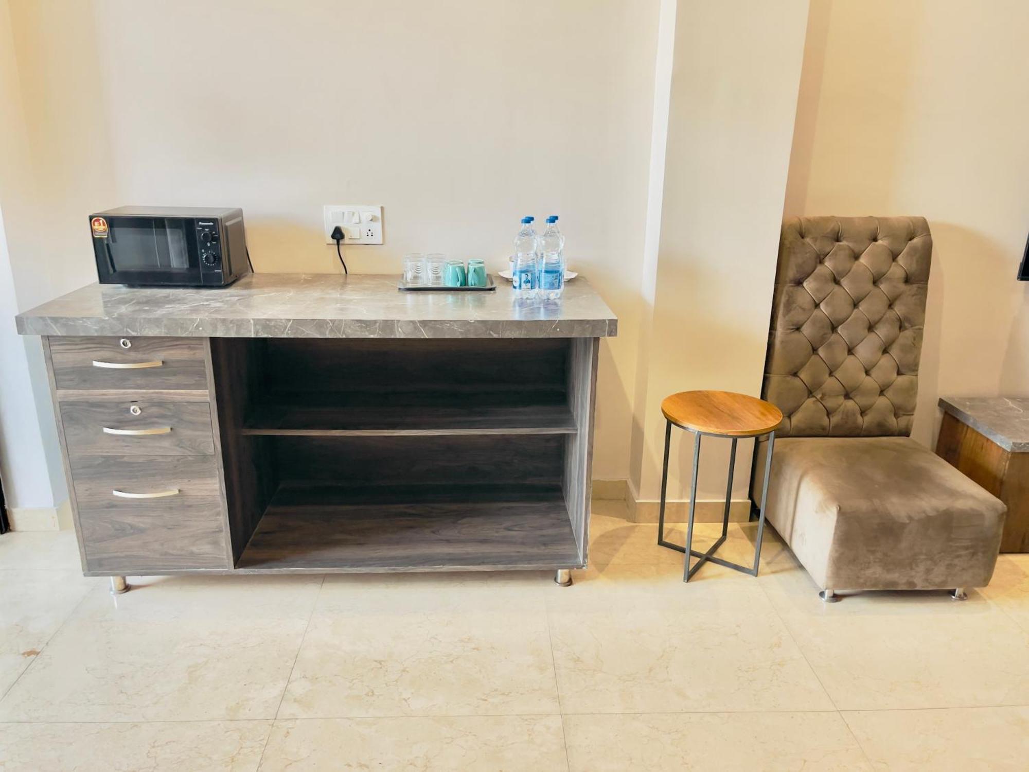 3 Bhk - Woodstock Apartment Amritsar