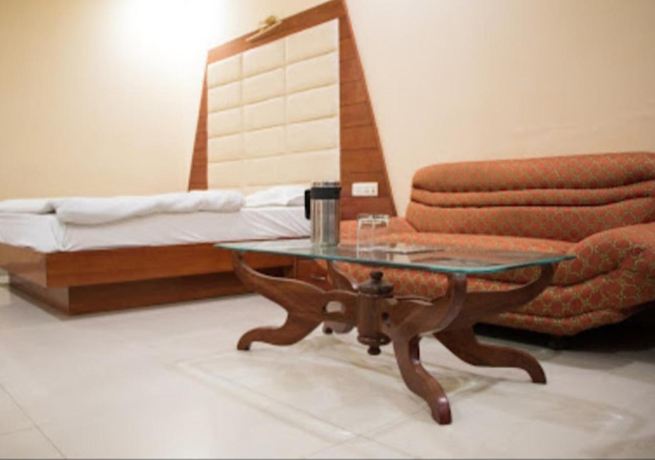 Sanjog International 3*