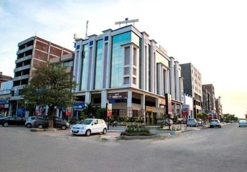 Hotel Pr Residency 3*