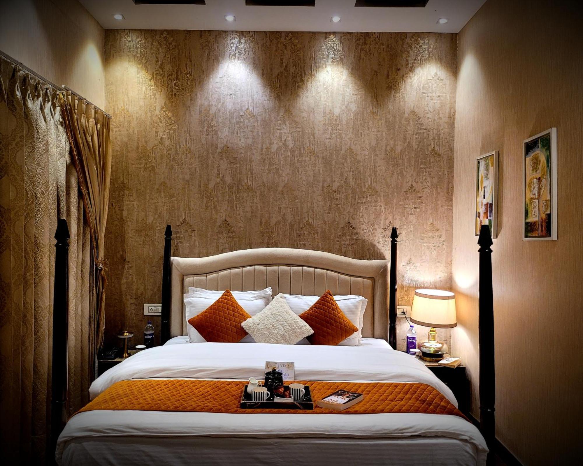 Victorian Elegance Luxury * Amritsar