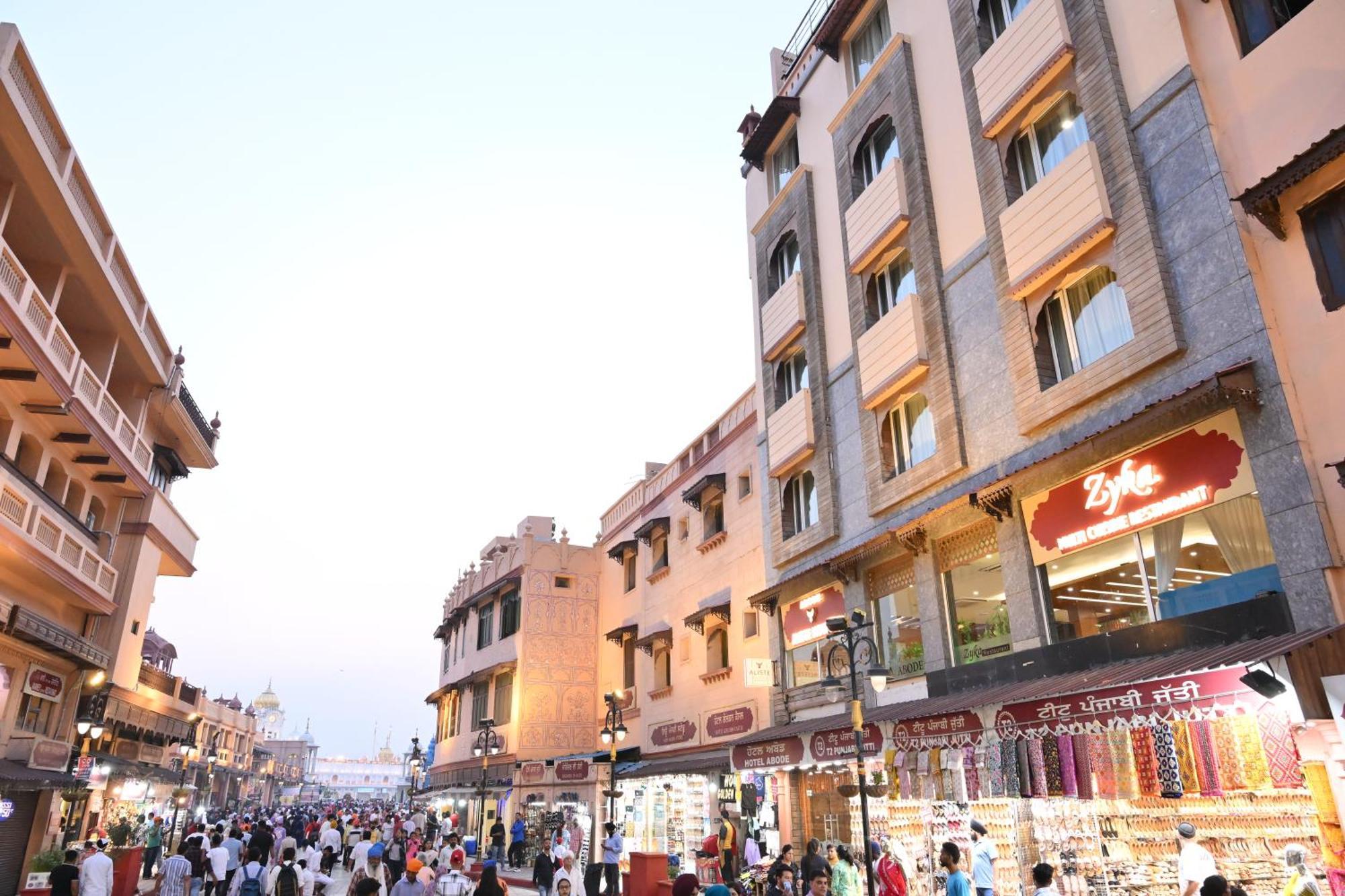 Hotel Abode By Aliste Hotels- 2 Minutes Walking To Golden Temple, Amritsar