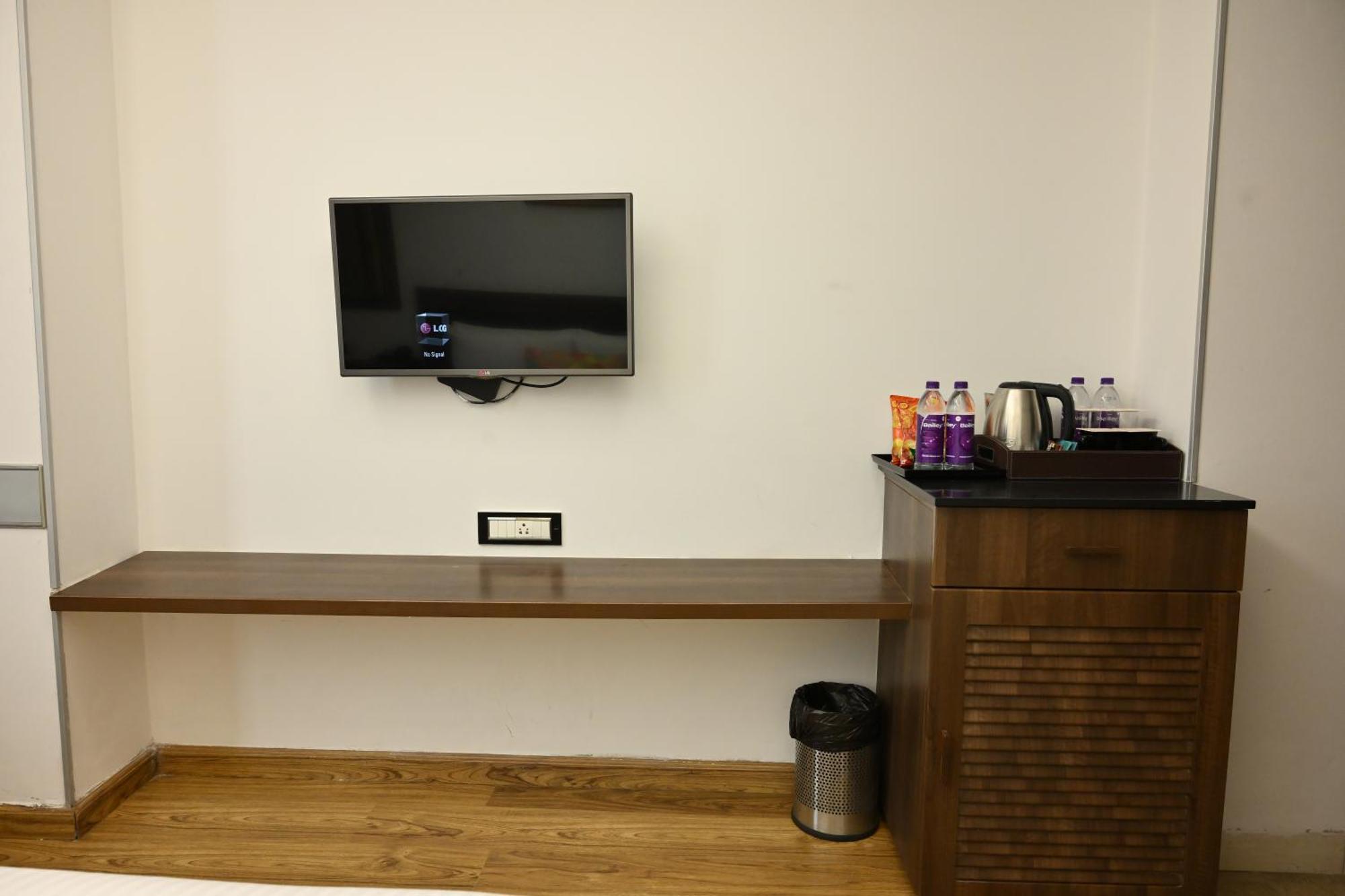 Abode By Aliste Hotels- 2 Minutes Walking To Golden Temple, Hotel