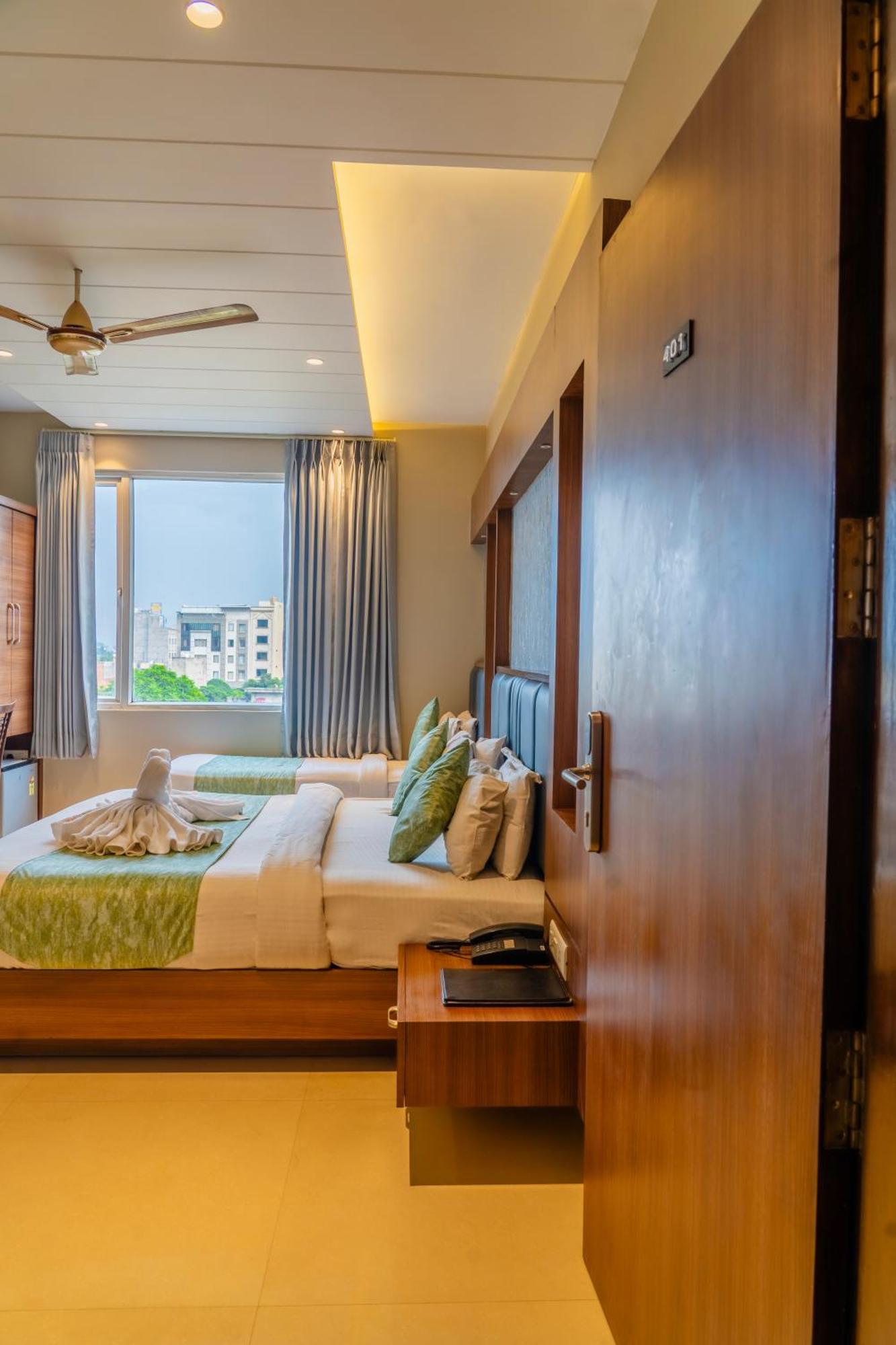 Hotel International 2 Min Walk From Bus Stand Amritsar