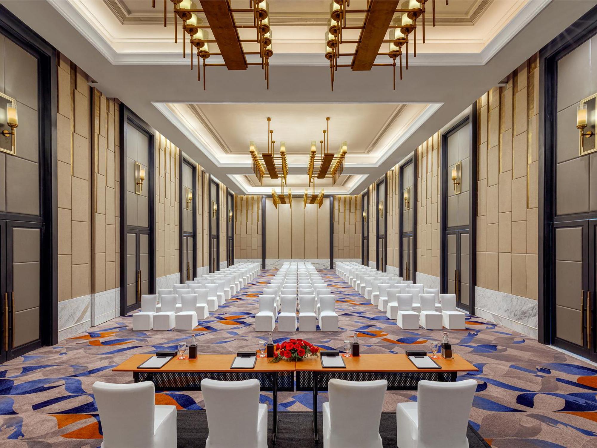 Hotel Welcomhotel By Itc Hotels, Raja Sansi,