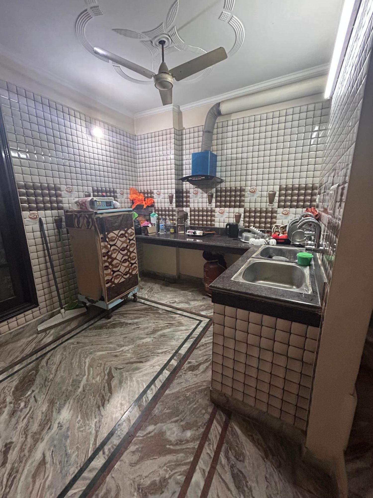 Bed & Breakfast $4 3*