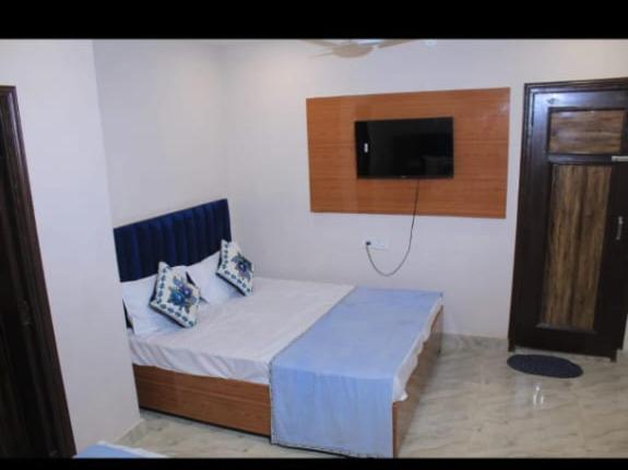 Hotel Golden Heights 5 Mints Walking Distance To Golden Temple *