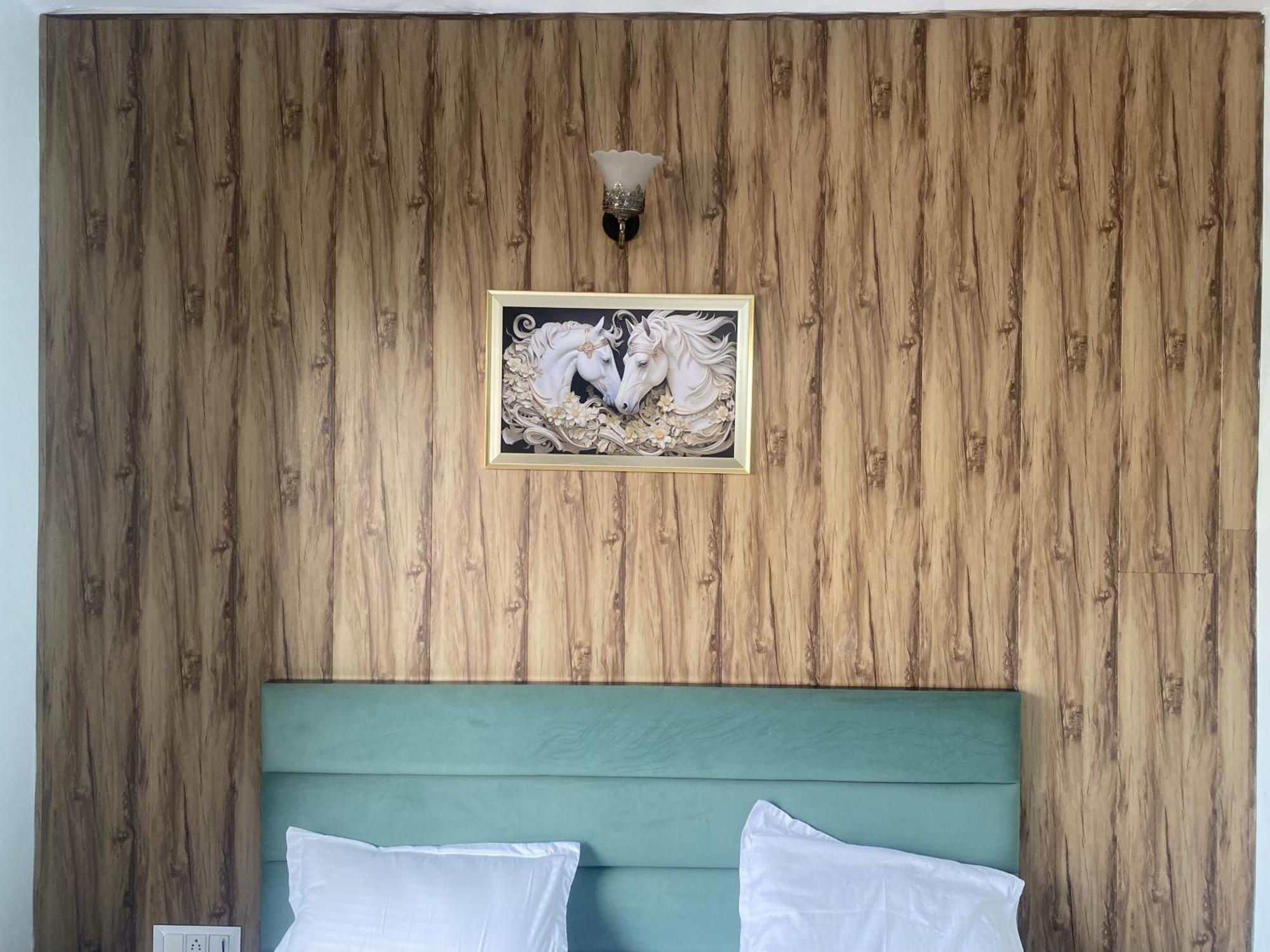 Nirmal - Budget Friendly Near Fortis Hospital And Marriage Palaces