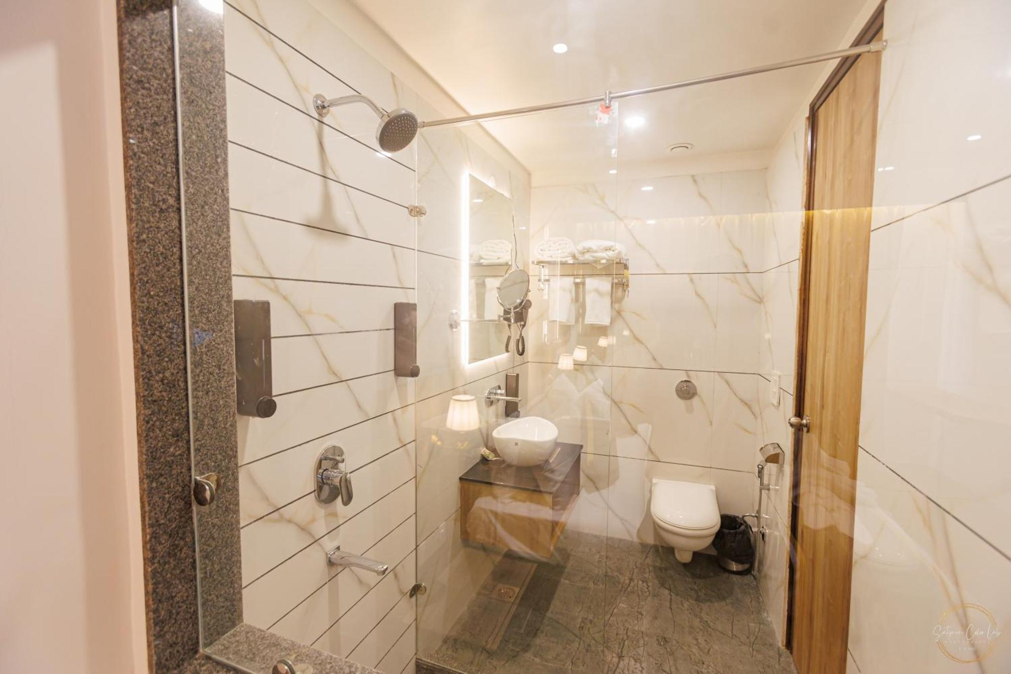 Mannat Residency By Io Near Golden Temple Hotel 3*
