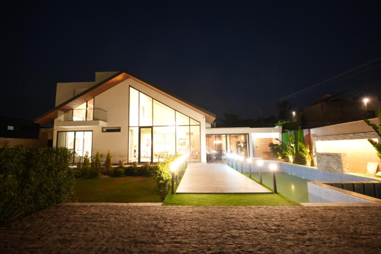 Midnight Meadows Farm stay *