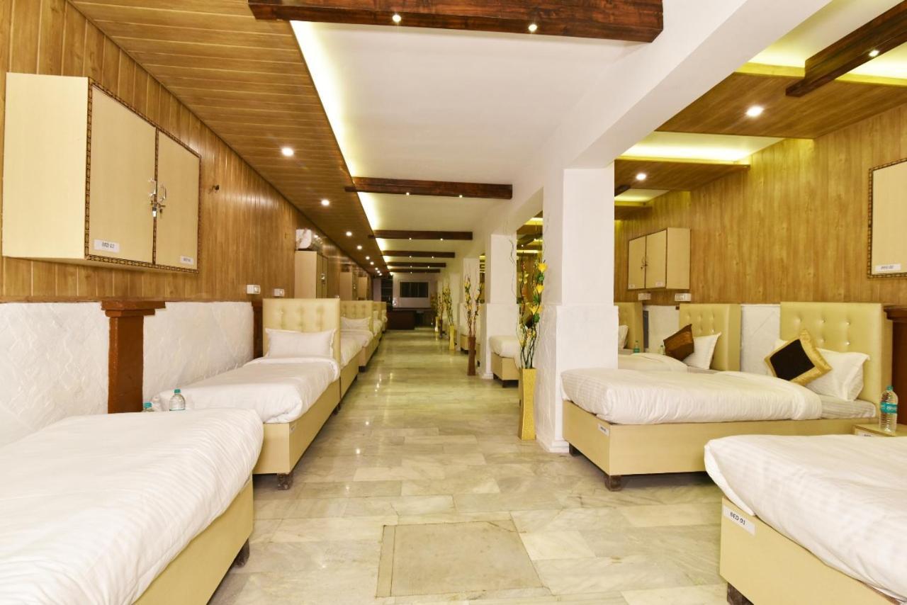 Sallow International-hotel Near Golden Temple