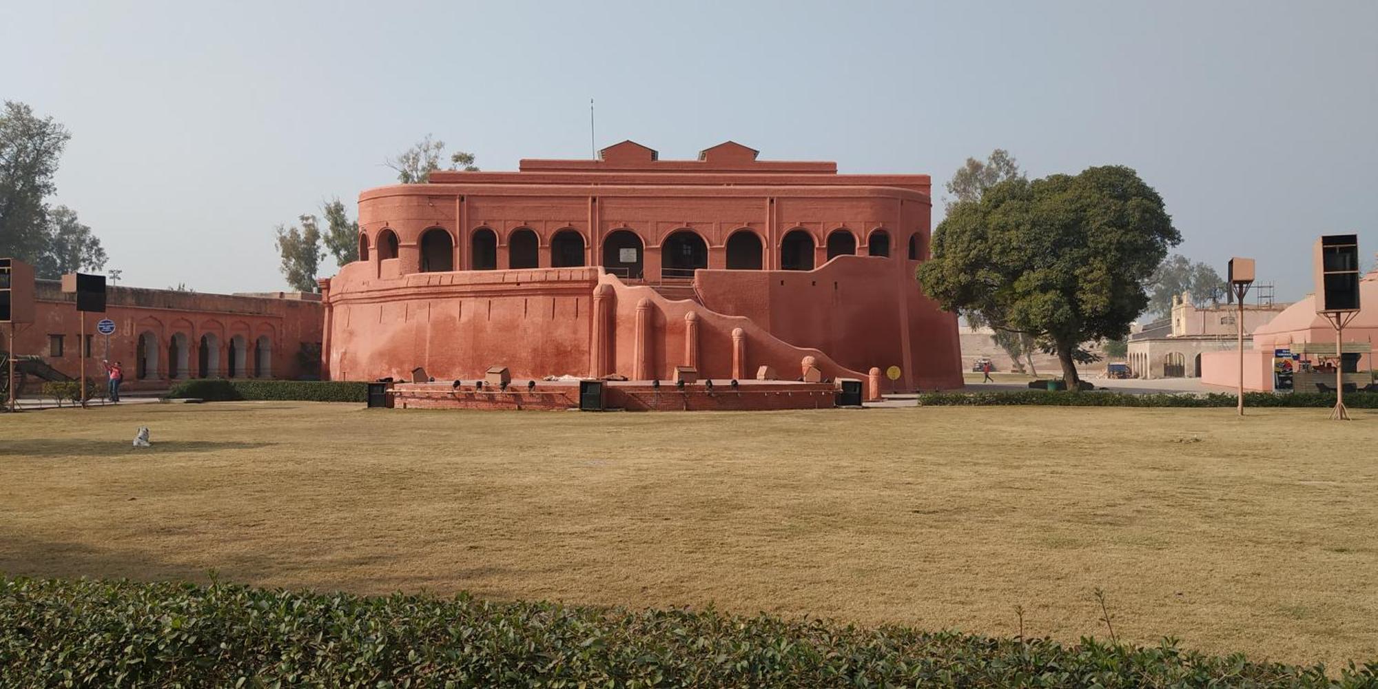 Hotel Courtyard By Marriott Amritsar