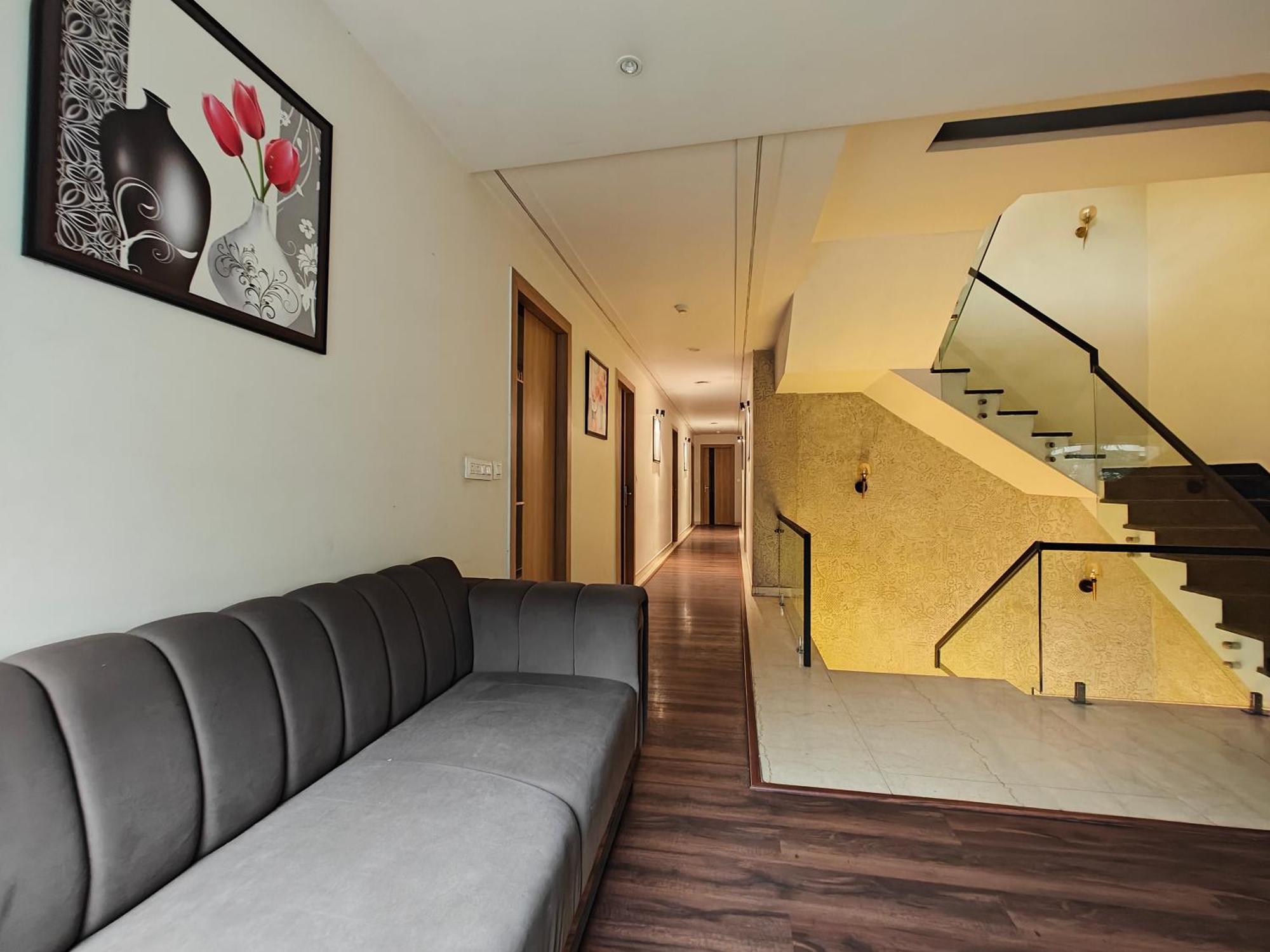 Luxurio - In-house Barista Cafe, Near Golden Temple Hotel Amritsar
