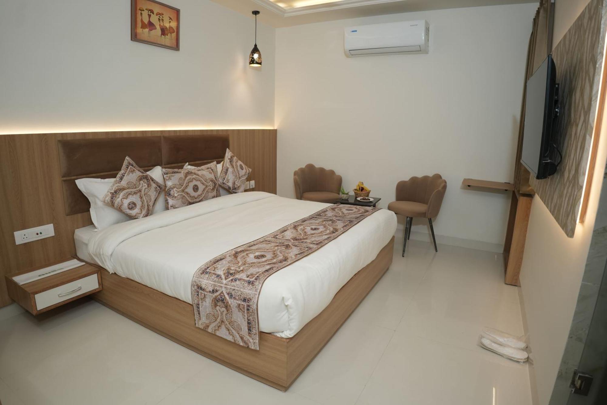 One Earth Hotel