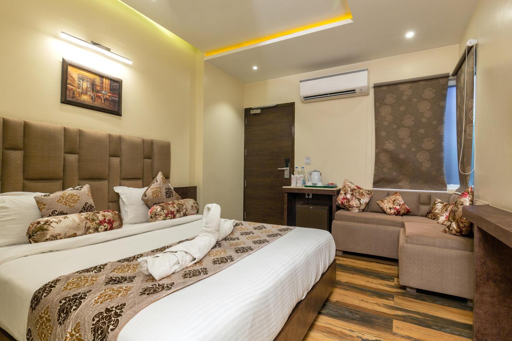 Urban Galaxy Near Golden Temple Hotel Amritsar