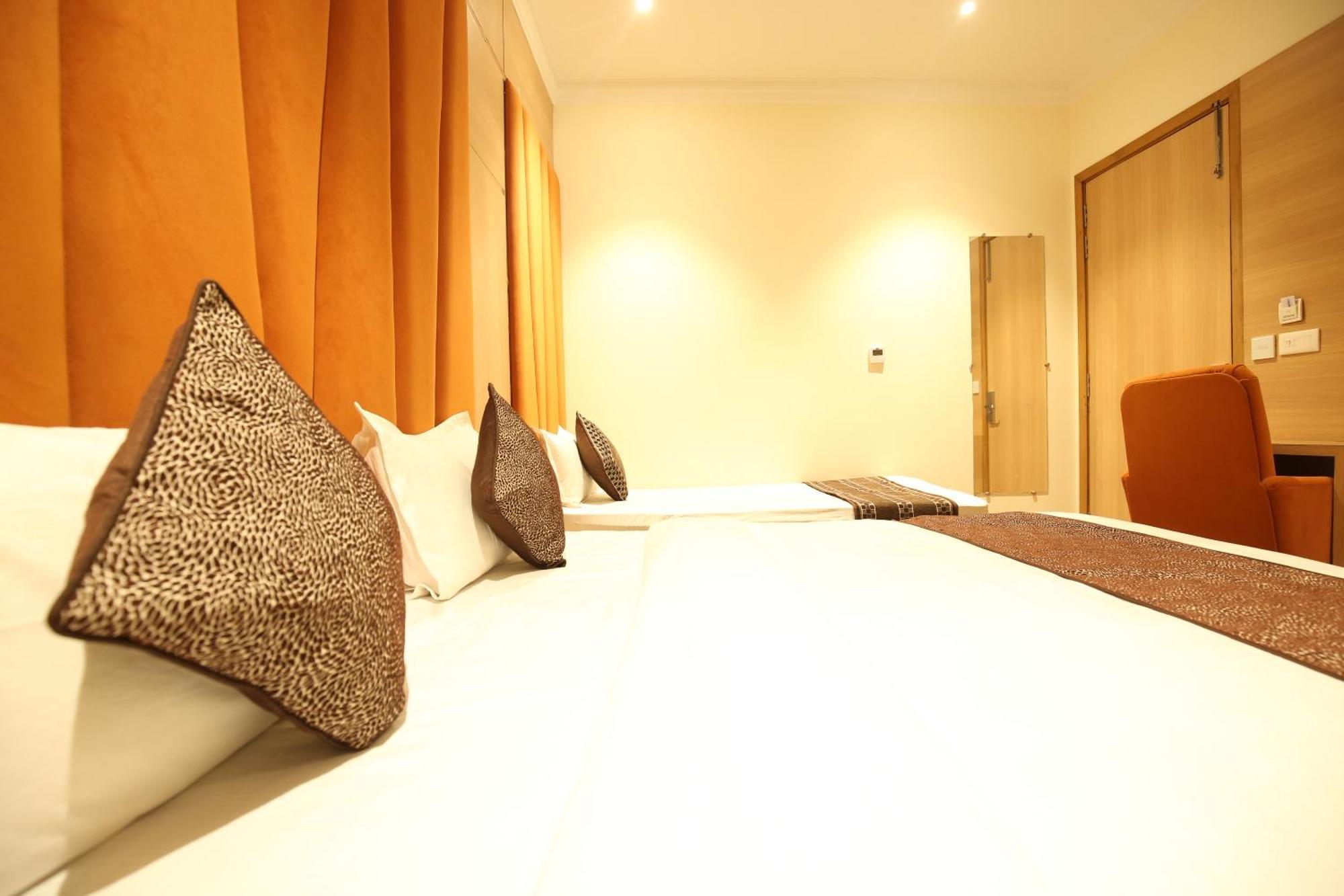 Hotel Nayyar Regency - Near Golden Temple Amritsar
