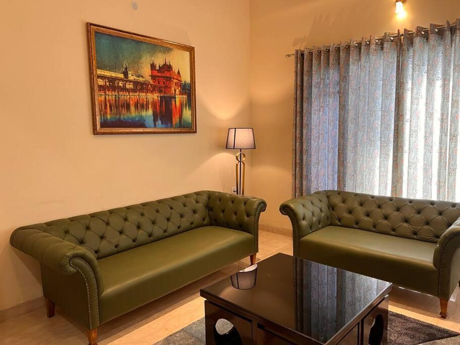 5bhk Away From At Ranjit Avenue Villa Amritsar