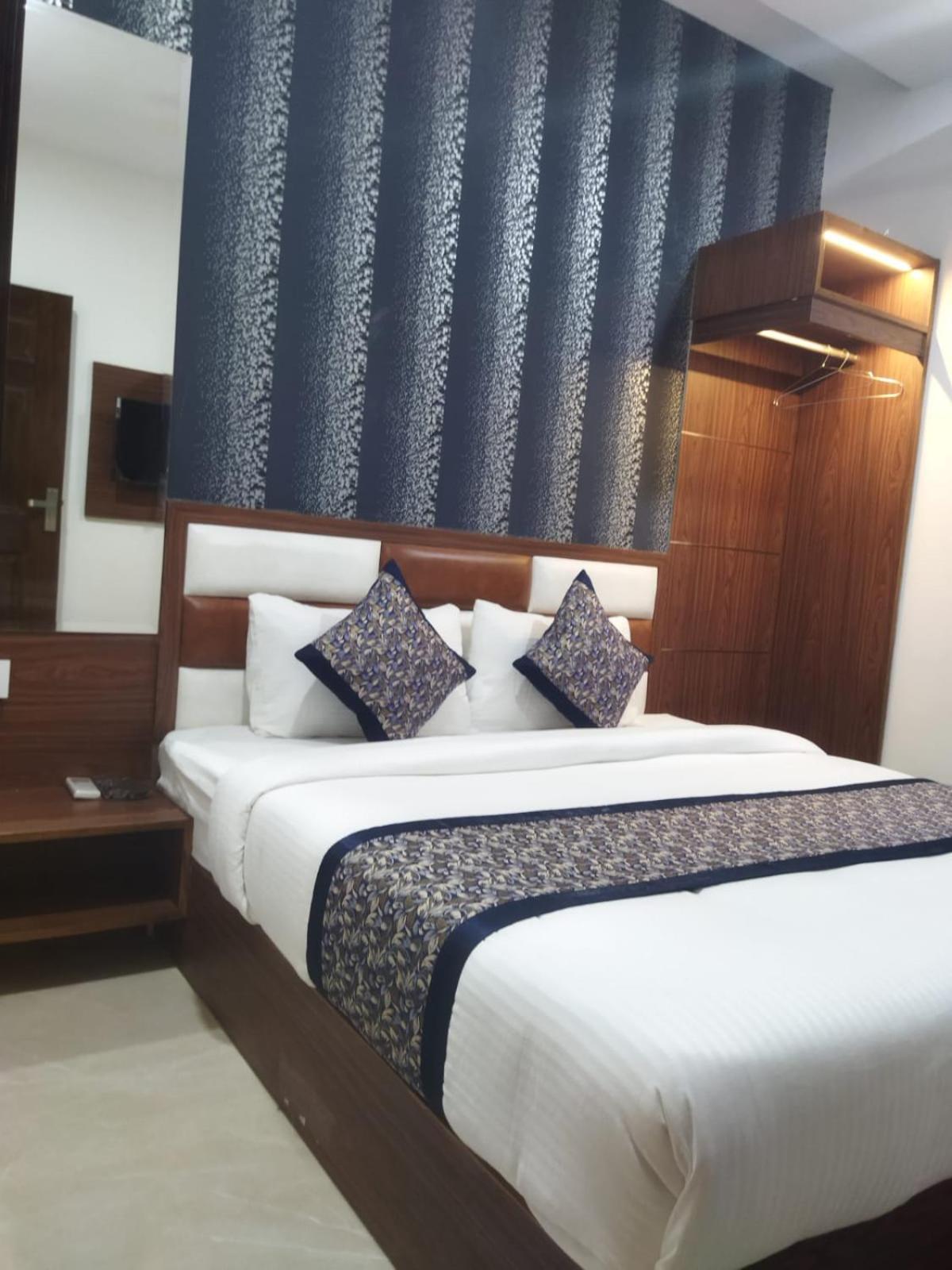 Hotel California Heights Amritsar