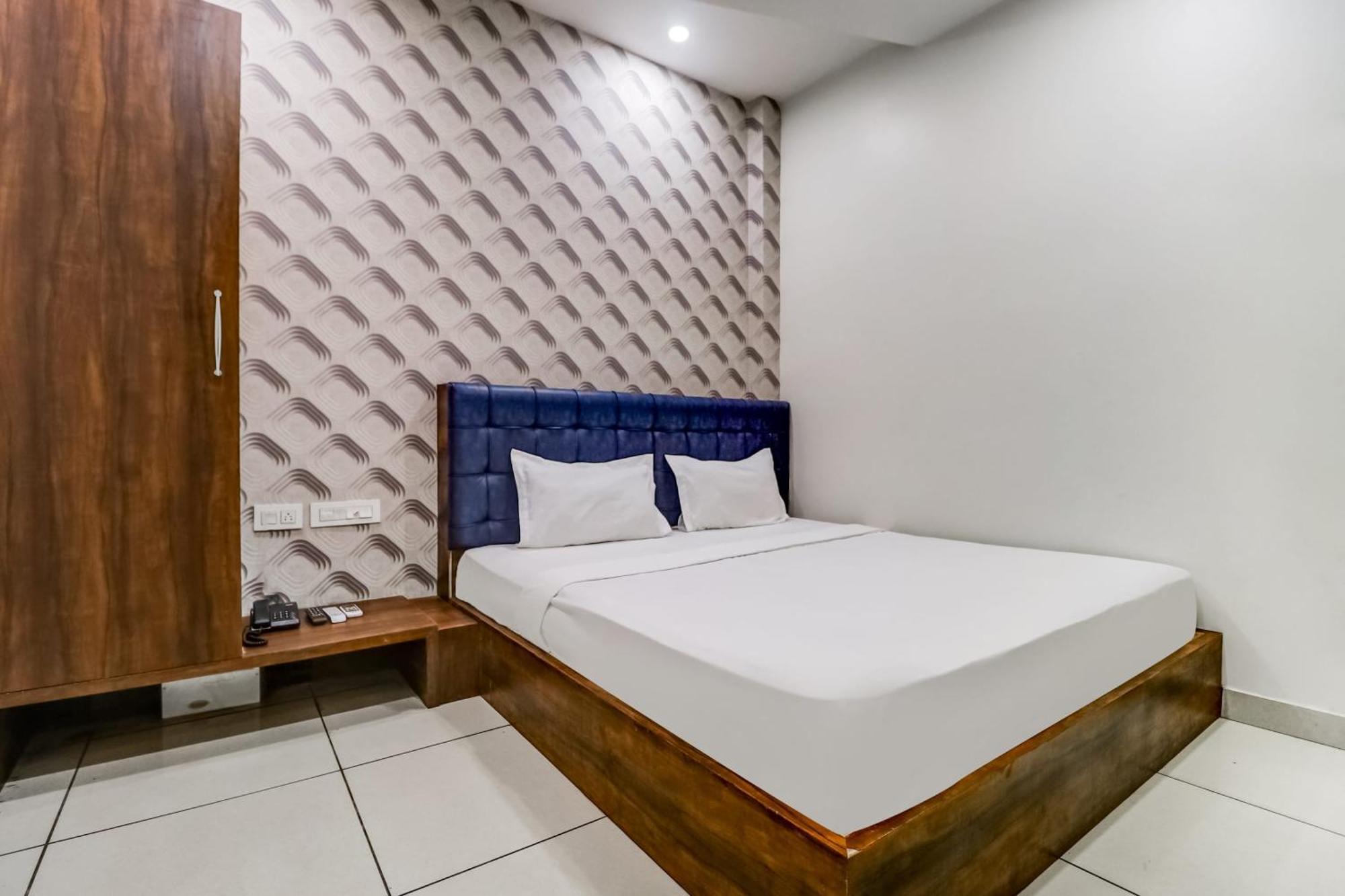 Super Capital O Hotel