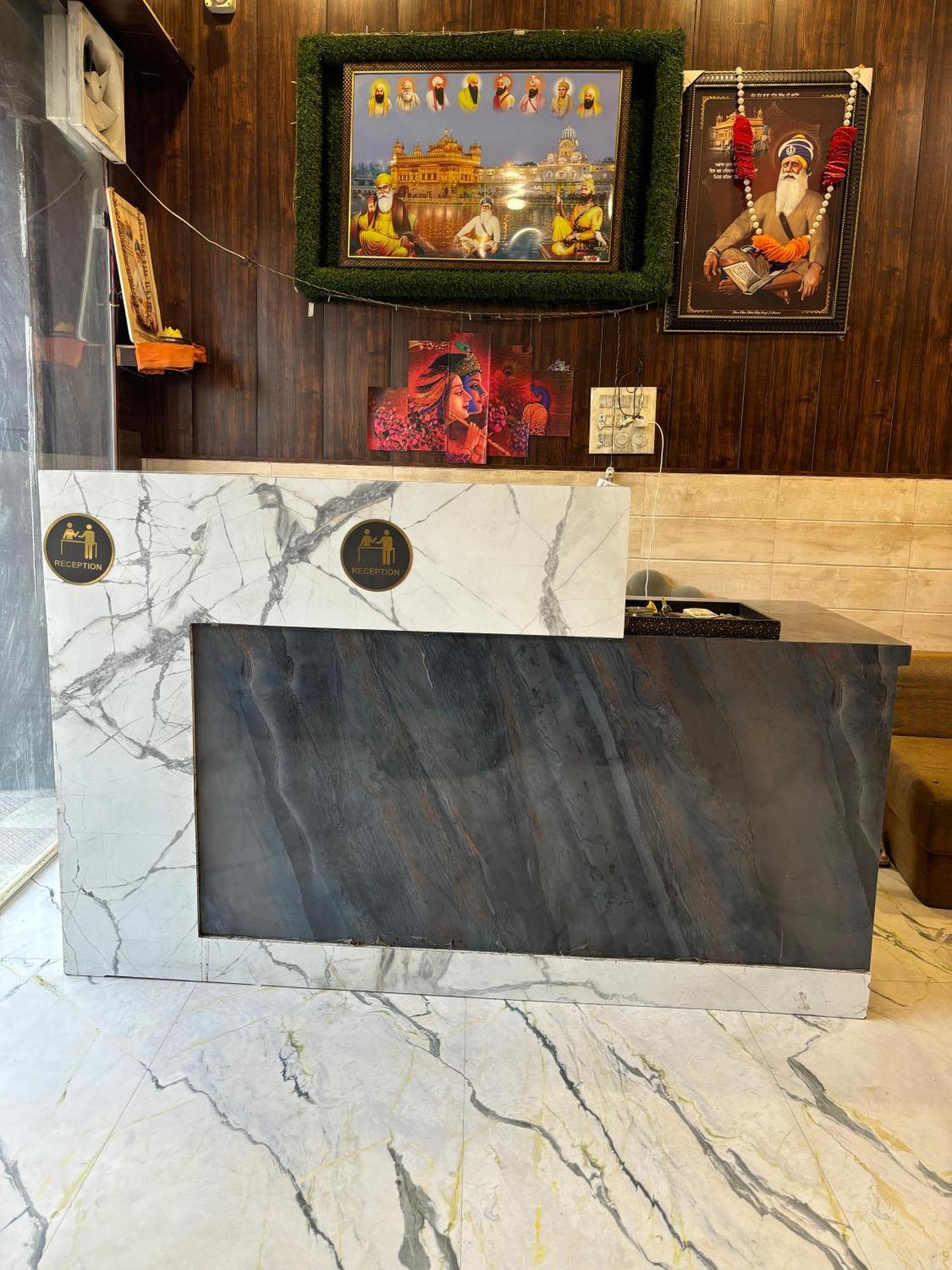 Inder Hotel 3*