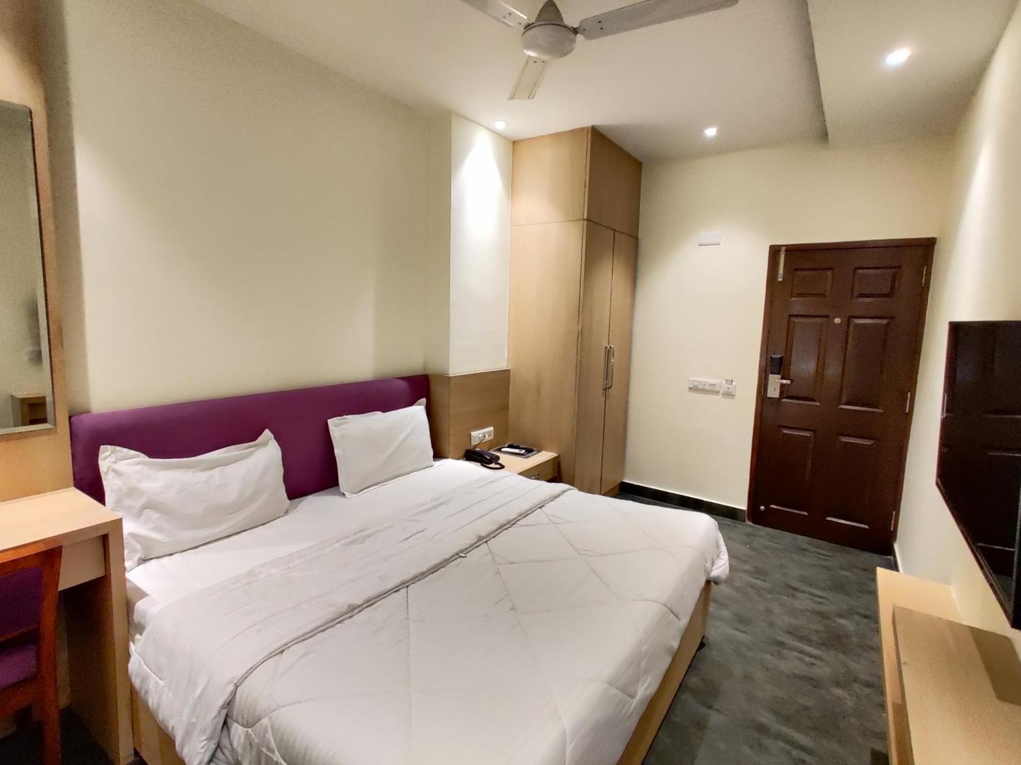 Dua Grand By Dua Hospitality -300 Meters From Golden Temple Hotel 3*