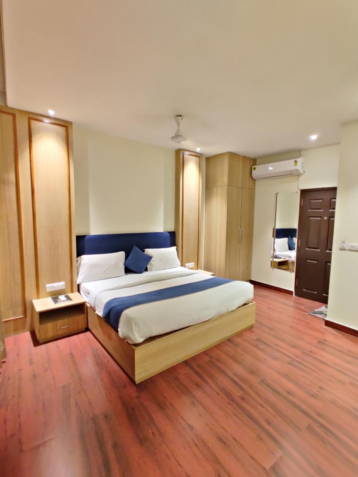 Dua Grand By Dua Hospitality -300 Meters From Golden Temple