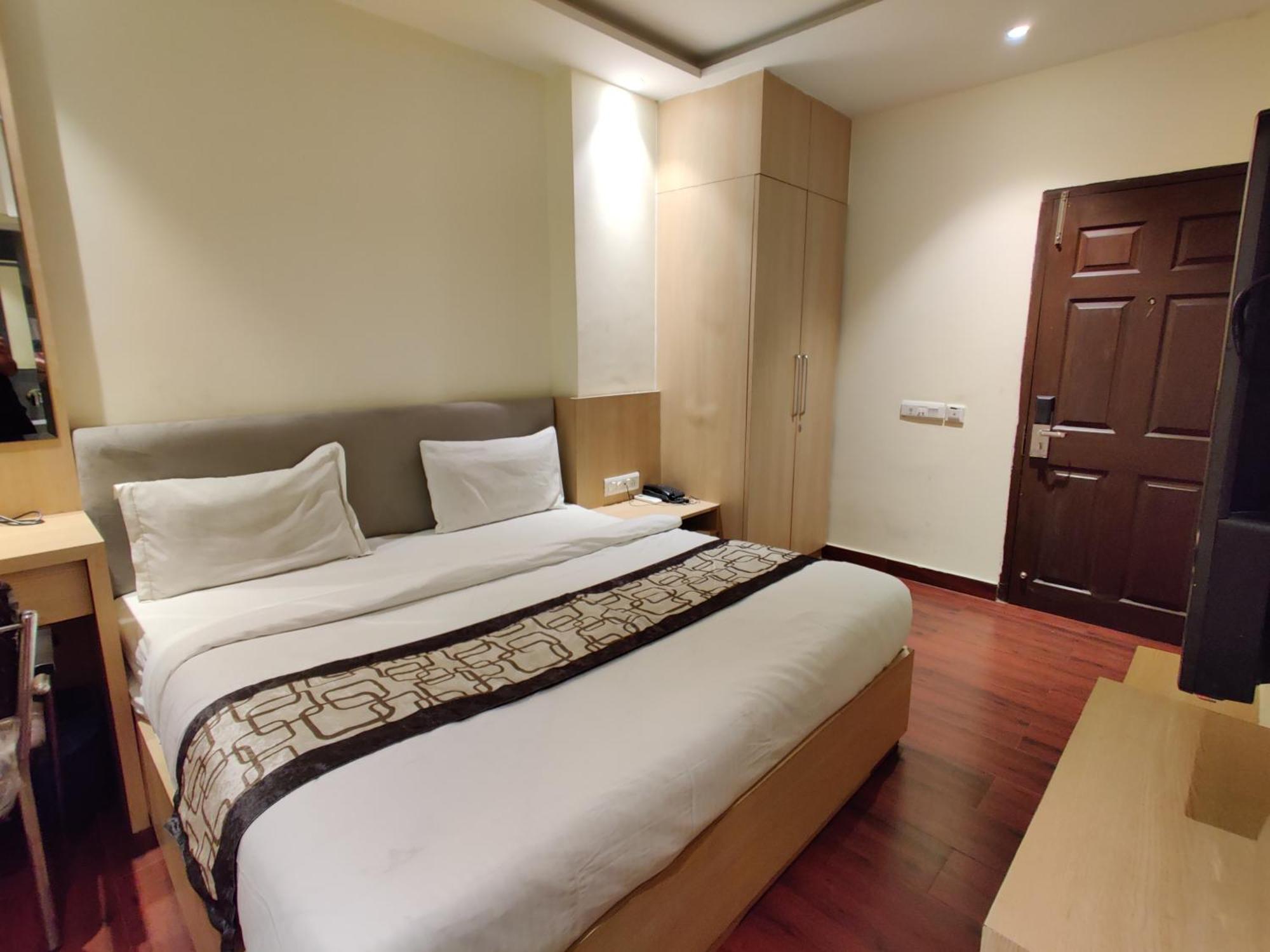 Hotel Dua Grand By Dua Hospitality -300 Meters From Golden Temple