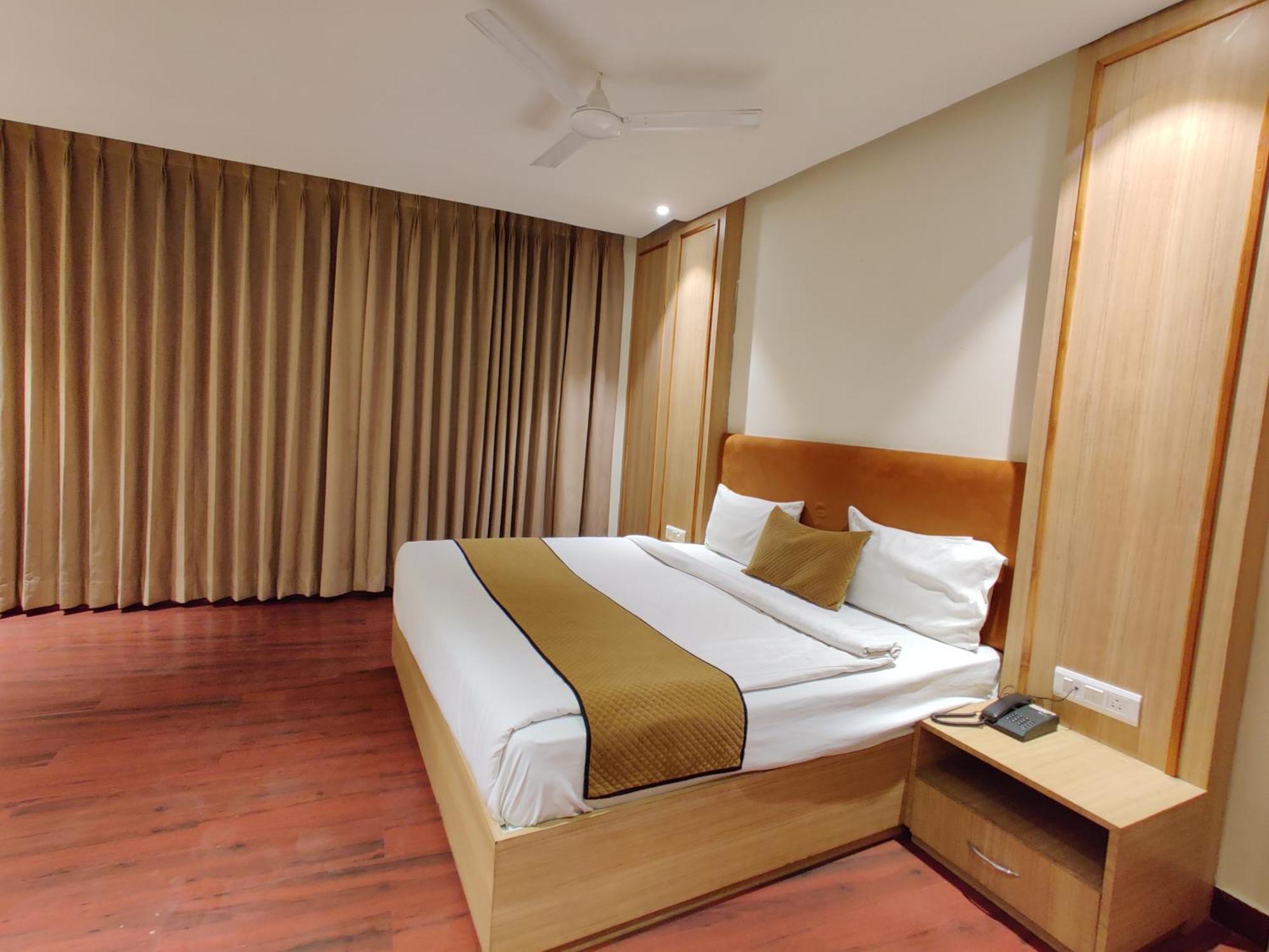Dua Grand By Dua Hospitality -300 Meters From Golden Temple 3*