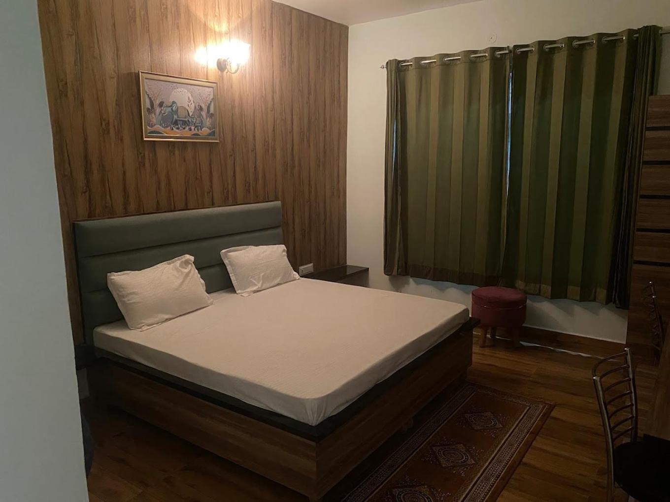 Nirmal - Budget Friendly Near Fortis Hospital And Marriage Palaces Hotel Amritsar