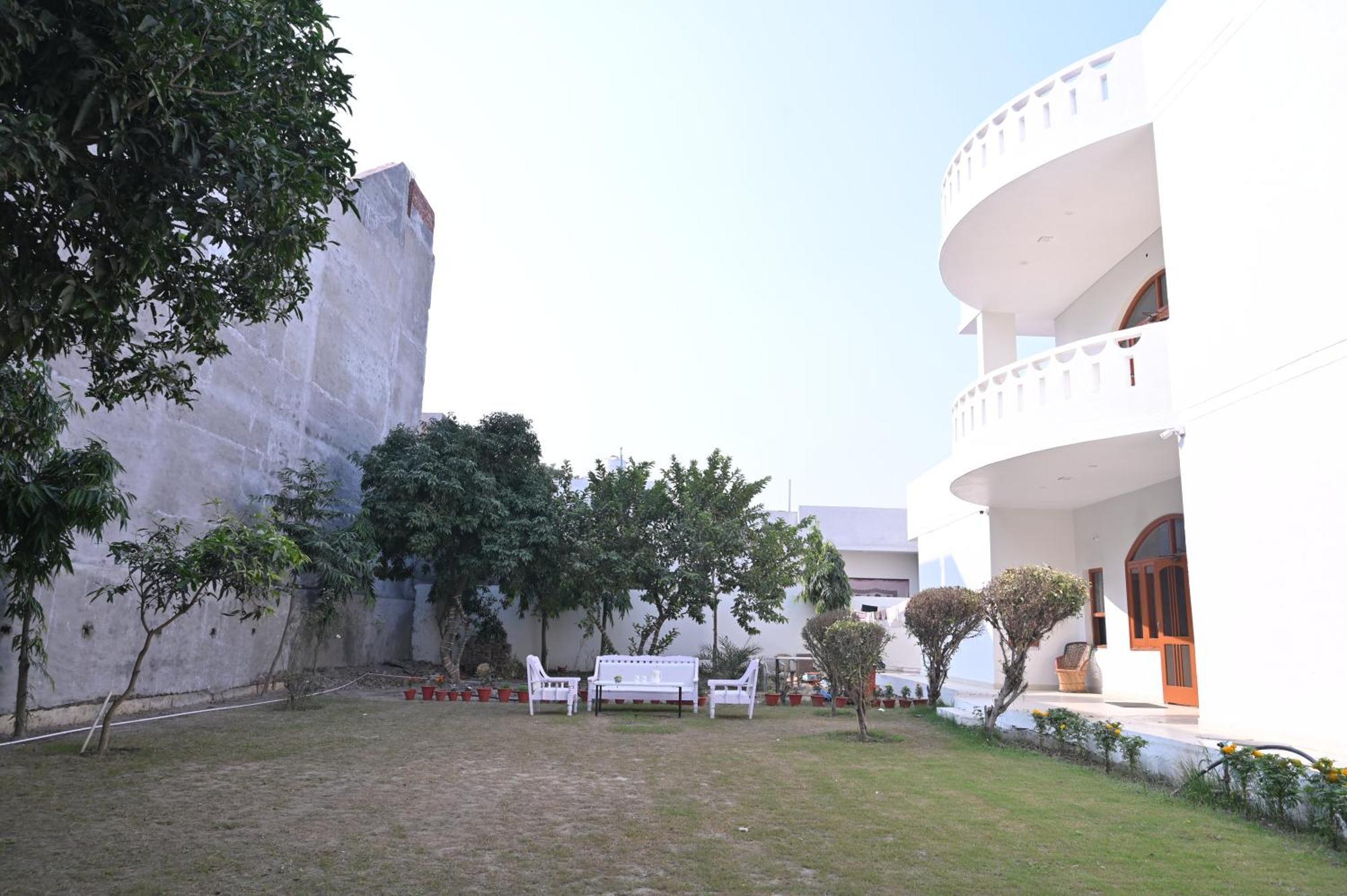 Paradise Island Bed & Breakfast Amritsar