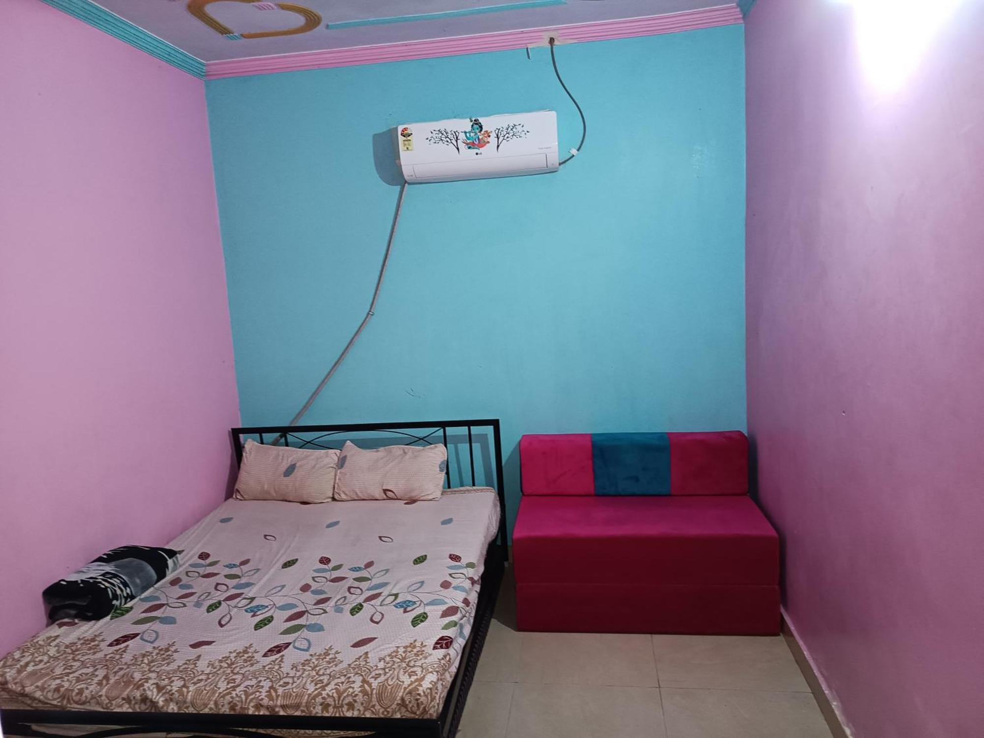 Sidhu Double Bed Attach Bathroom * Amritsar