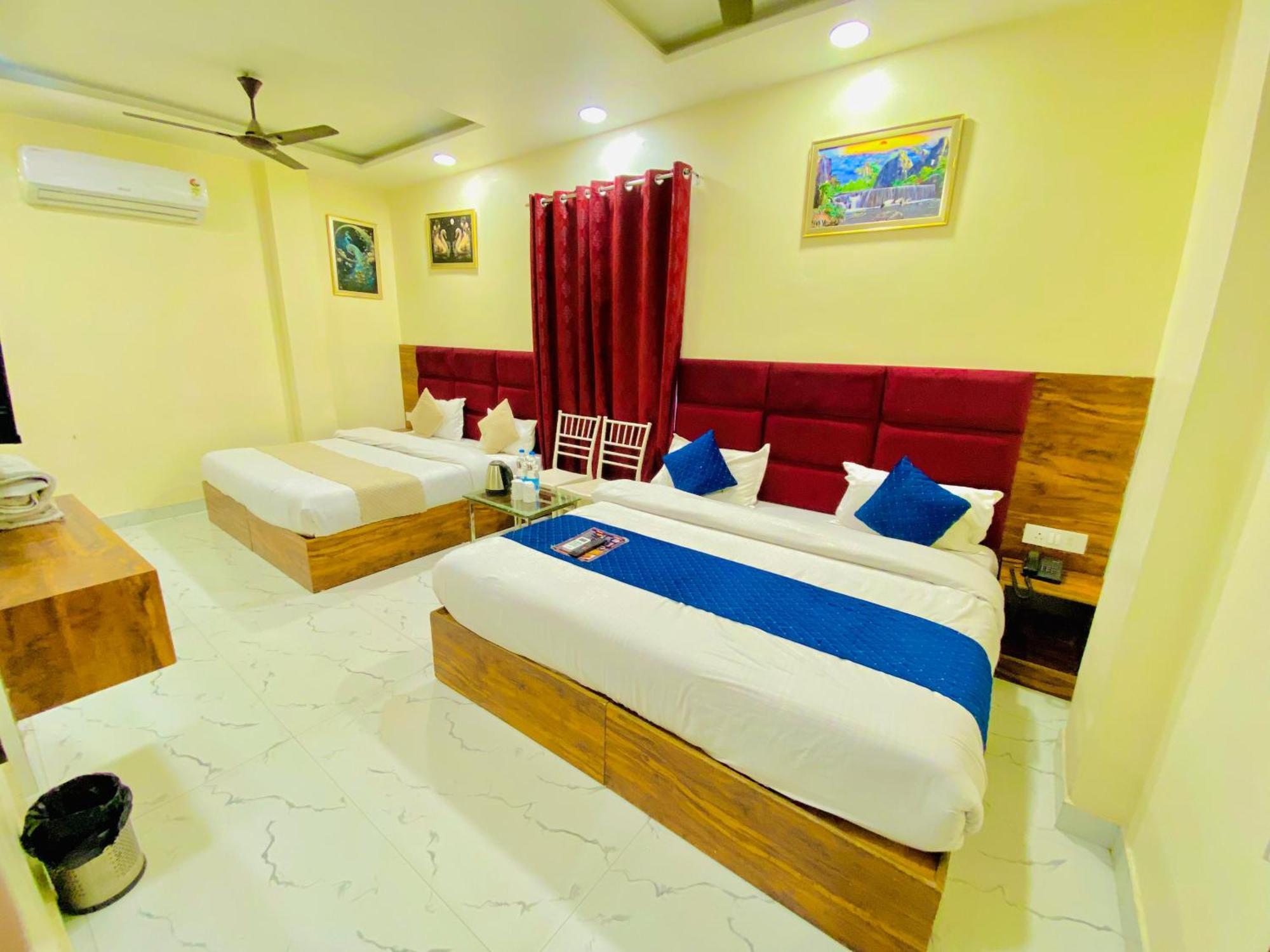 Hotel First 300 Meter From Golden Temple 3*