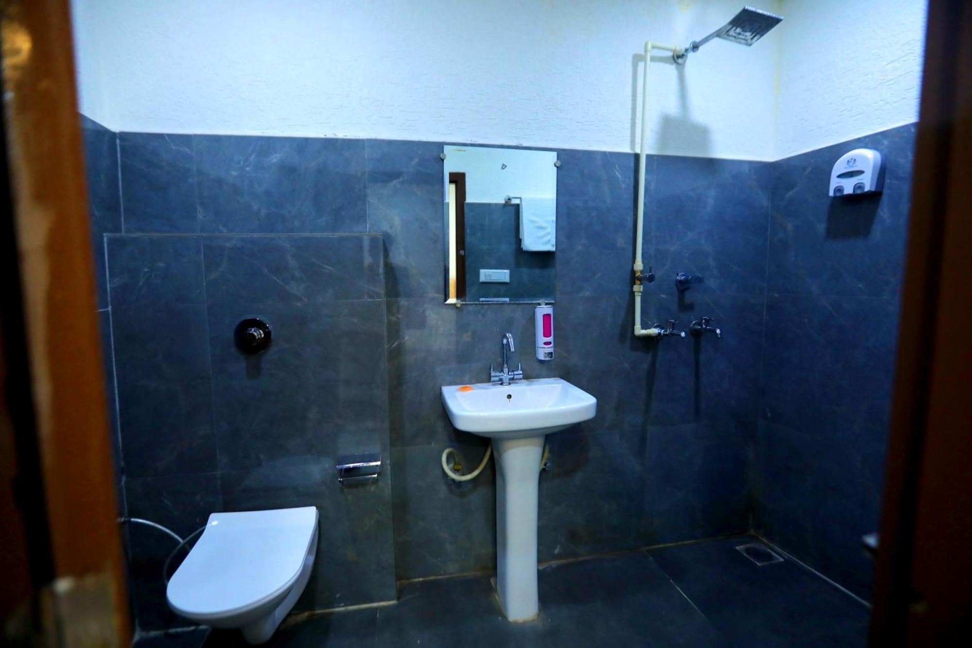 Bella Vista Hotel 3*