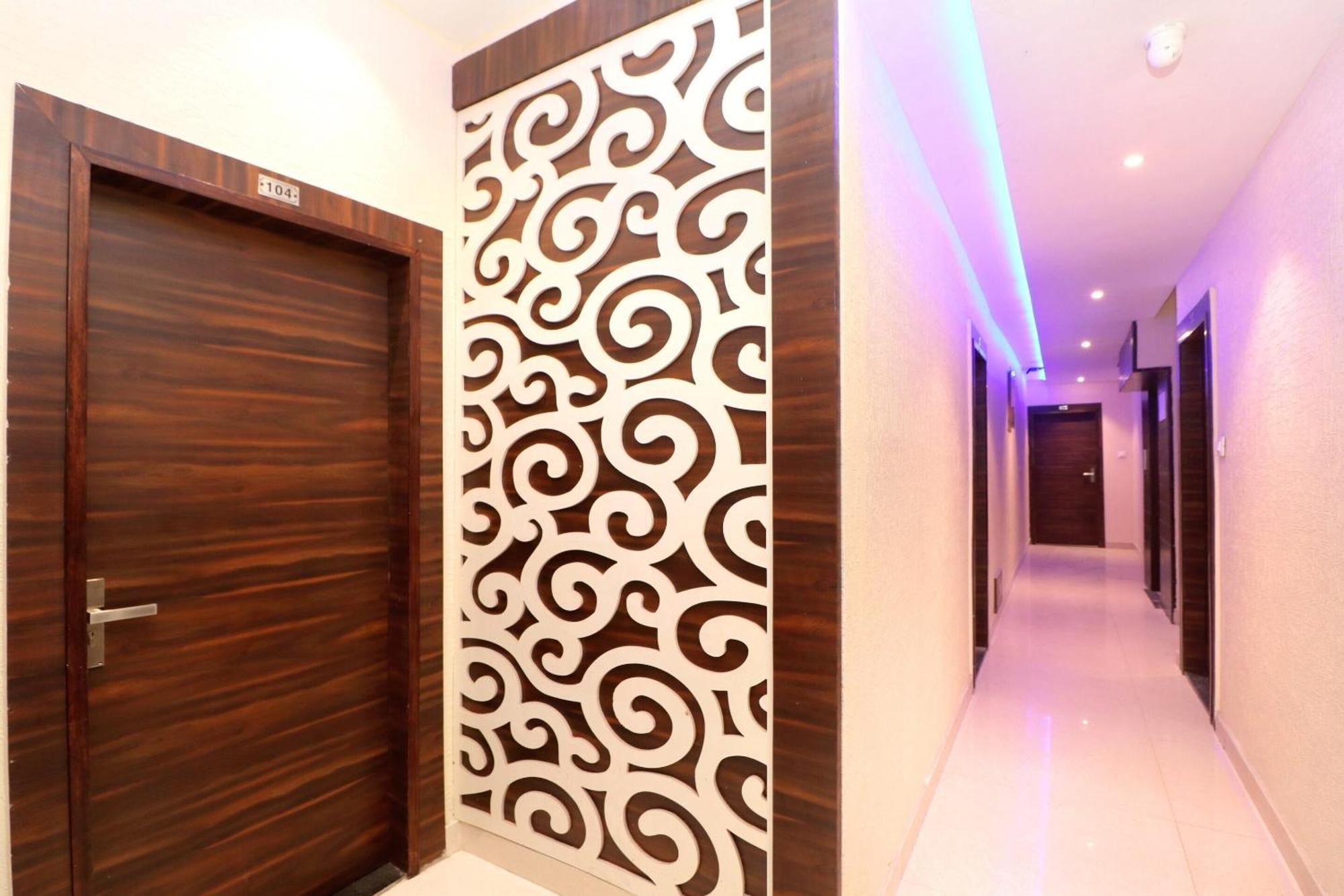 O Azaad Lifestyle Hotel 3*