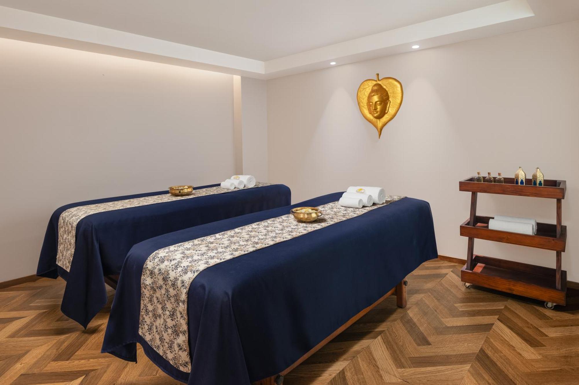 Courtyard By Marriott Hotel 5*
