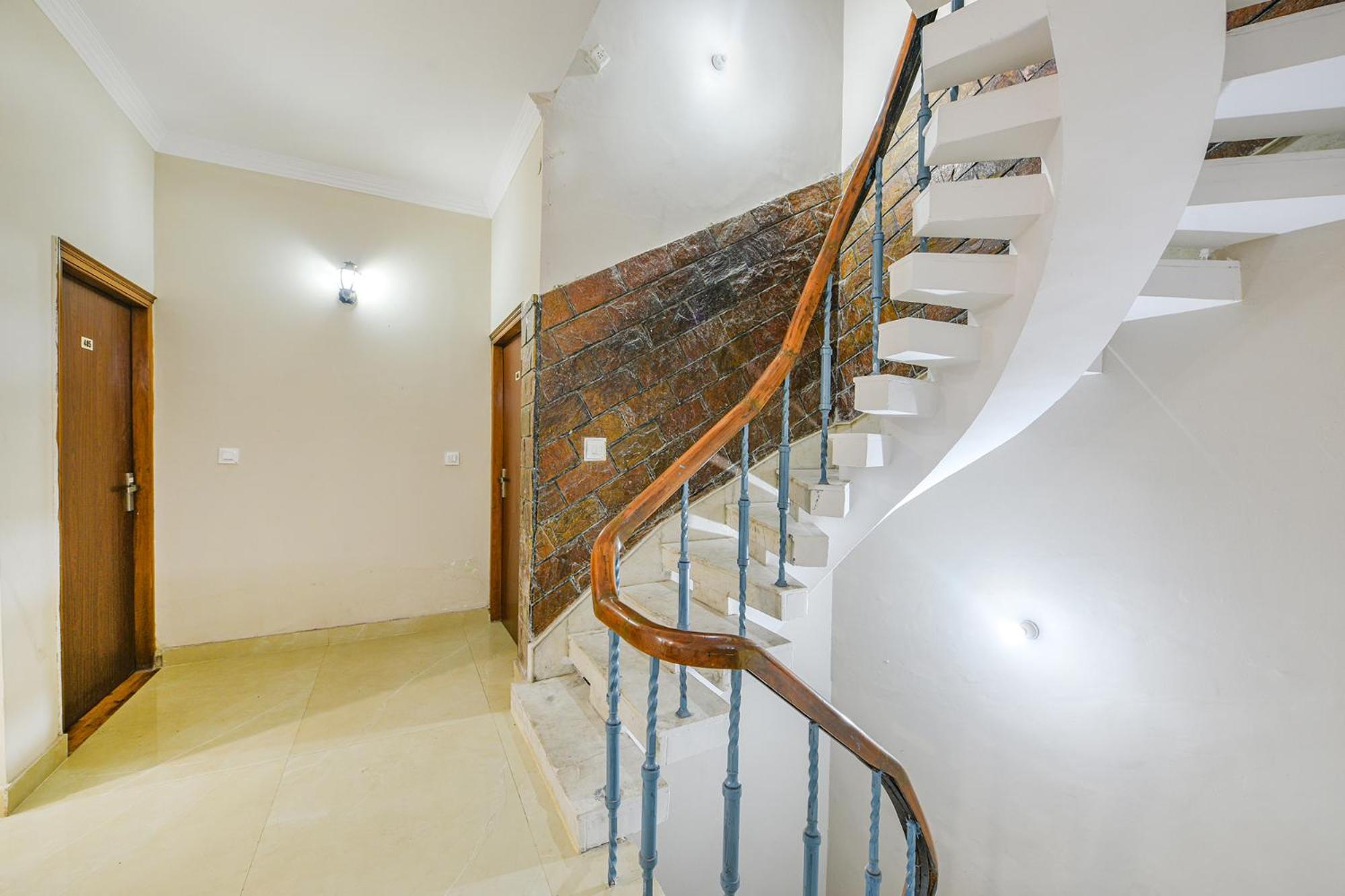 Fabhotel Alpine Tree Hotel 3*