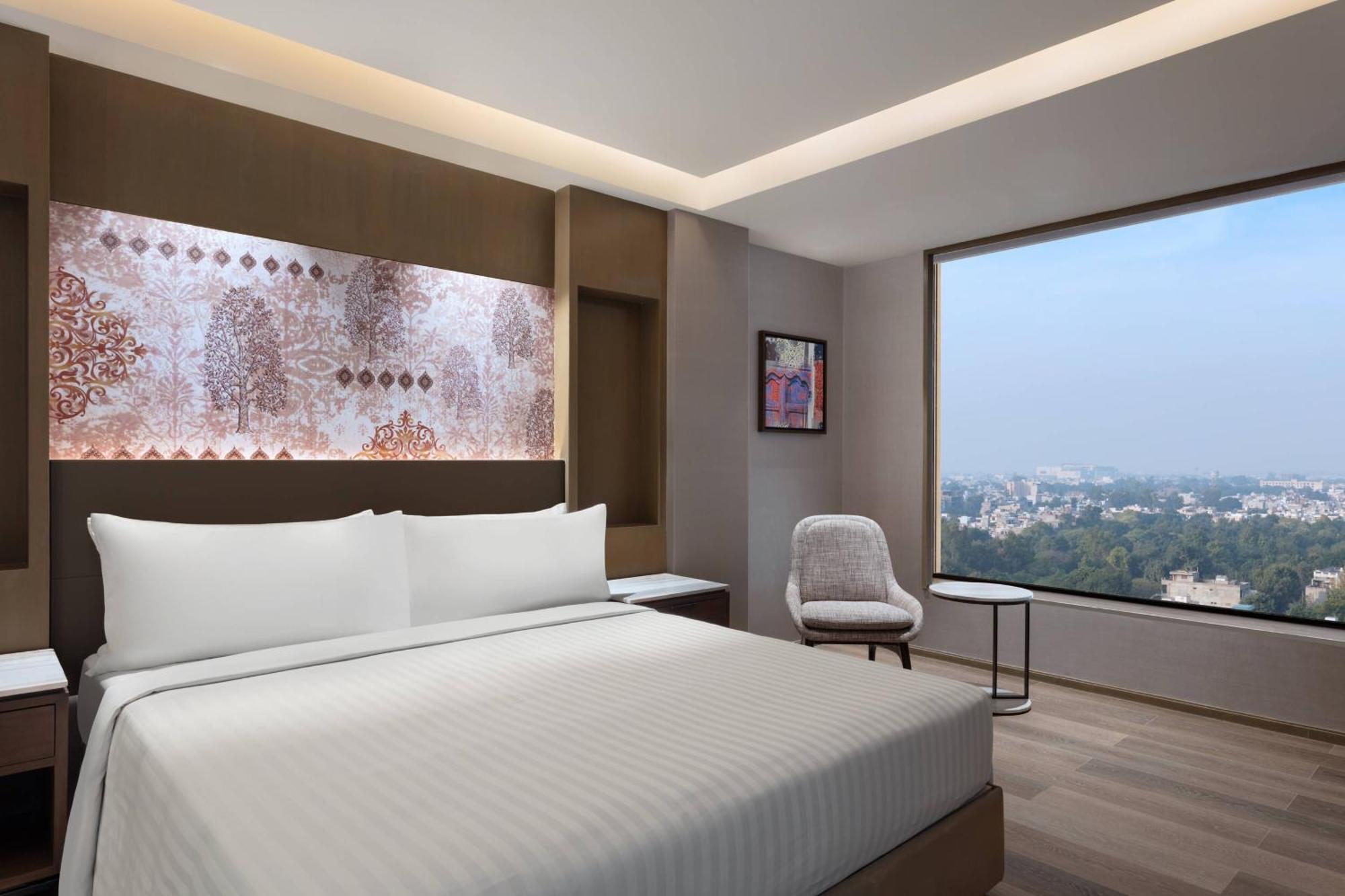 Courtyard By Marriott Hotel 5*