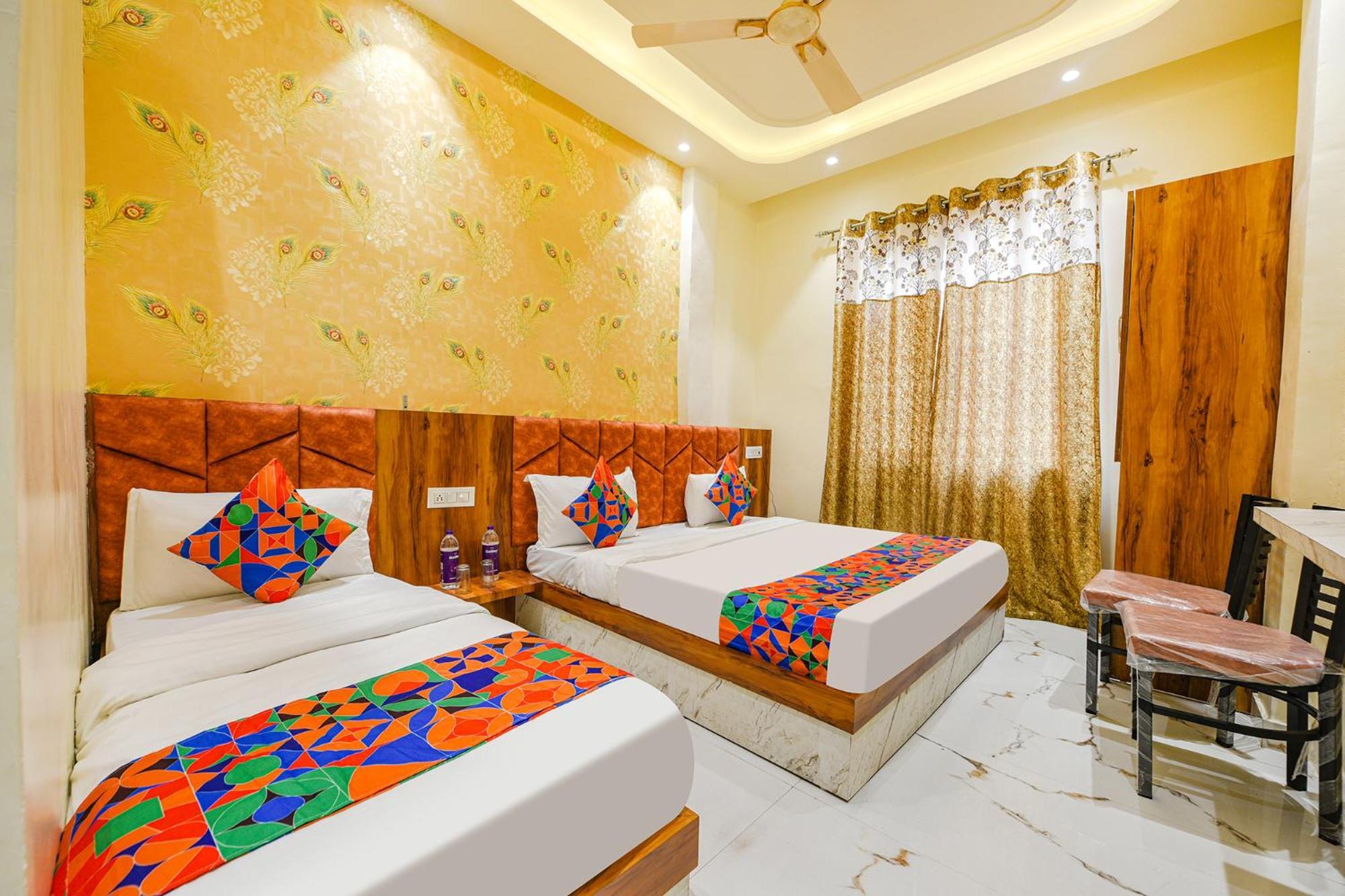 Fabhotel Dm Residency 2*