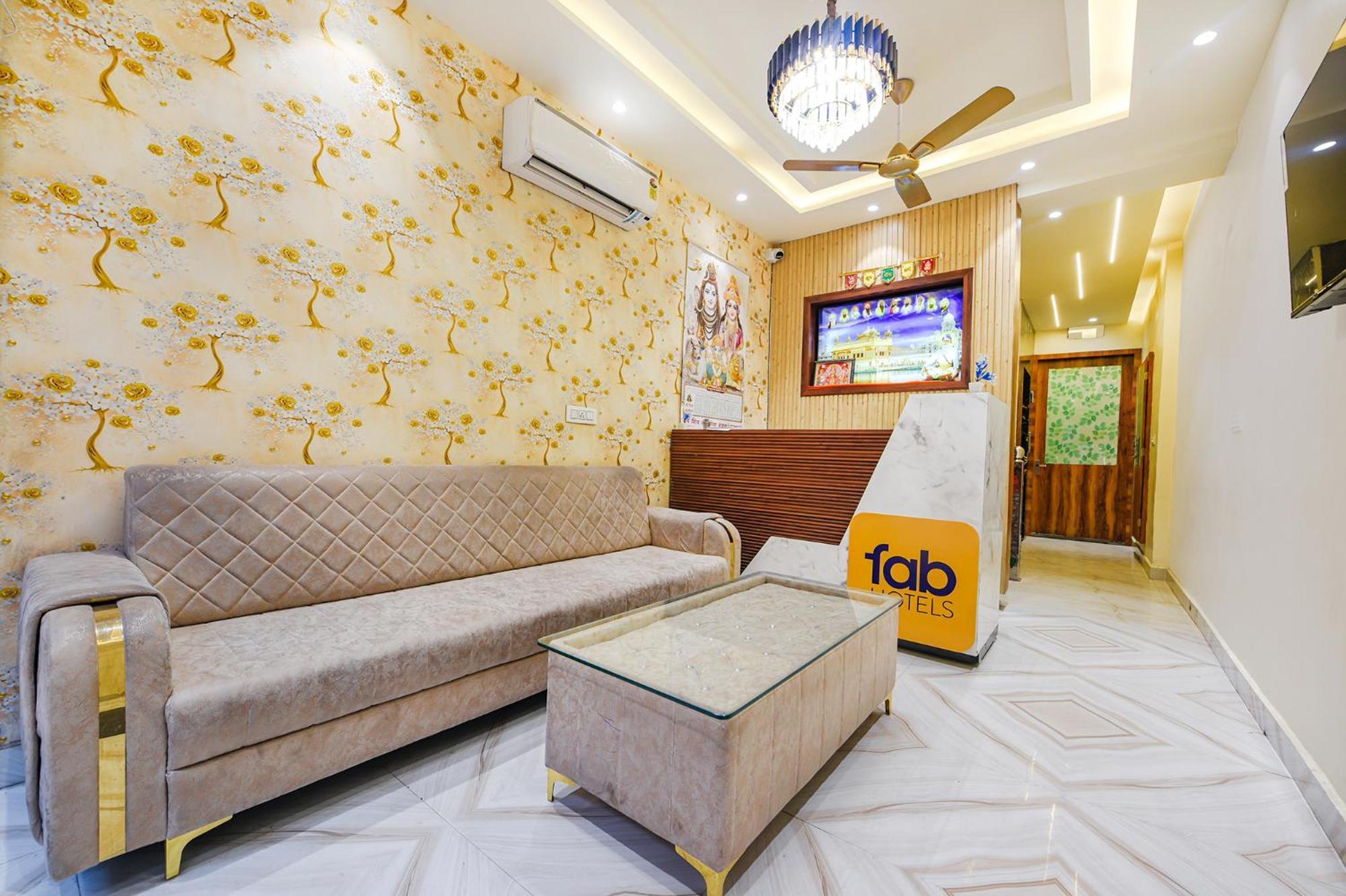 Fabhotel Dm Residency Hotel